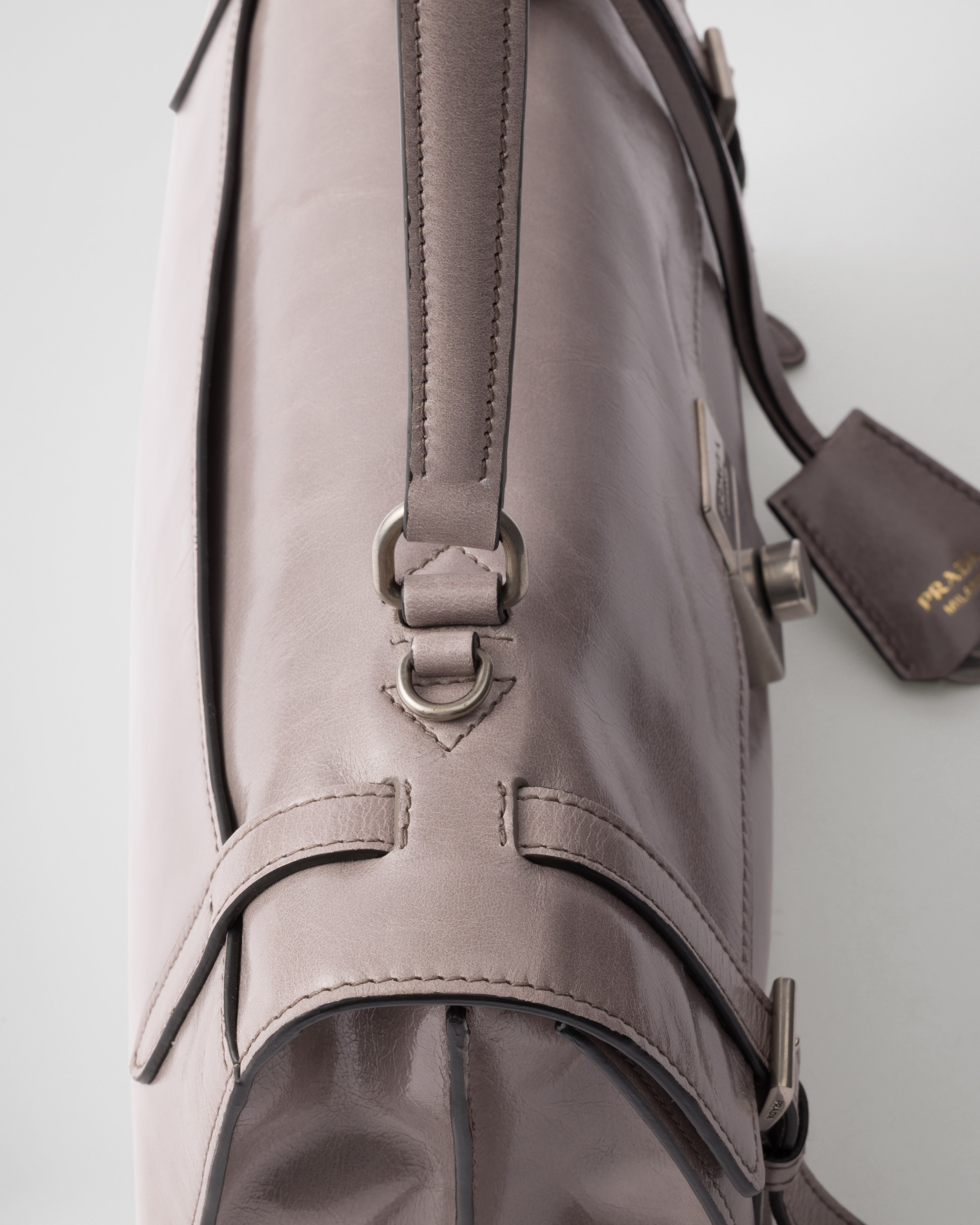 Medium leather handbag - 5