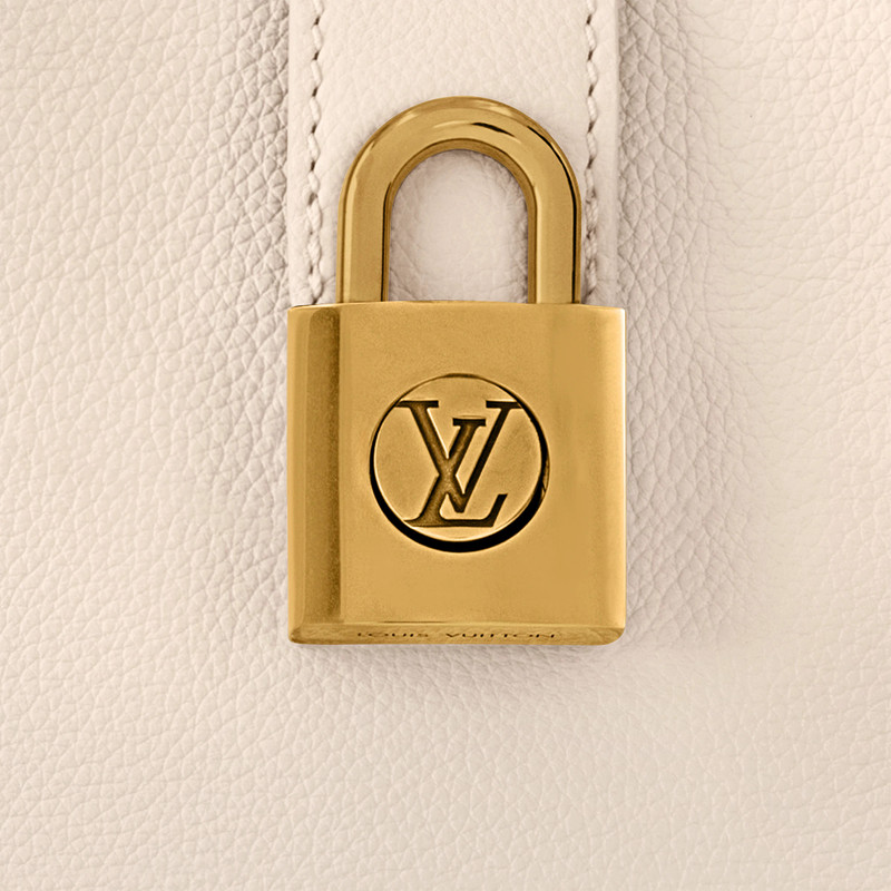 Low Key Shoulder Bag 5