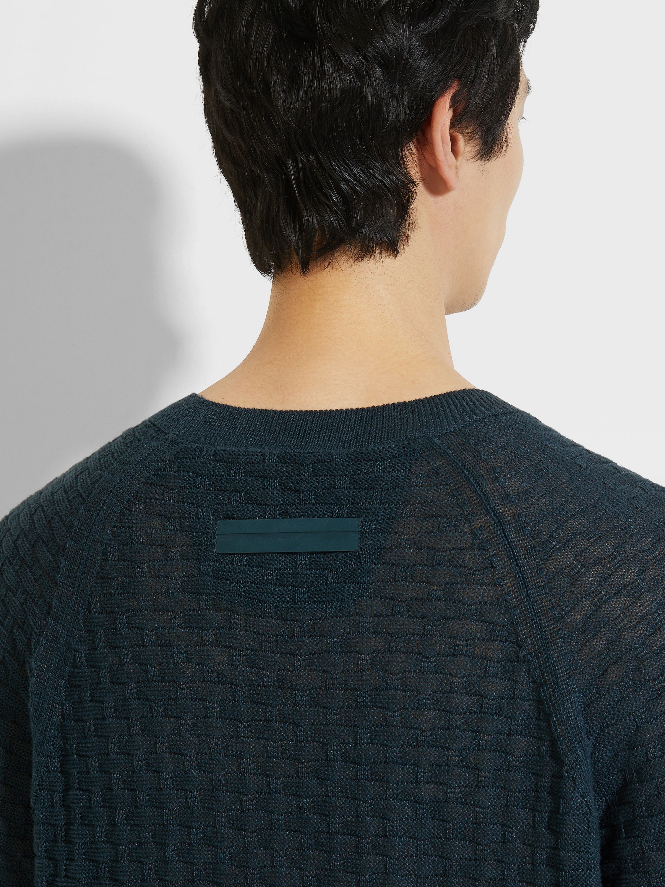 DARK TEAL BLUE OASI LINO V-NECK - 2