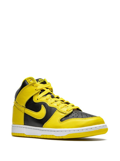 Nike Dunk High SP "Varsity Maize" sneakers outlook