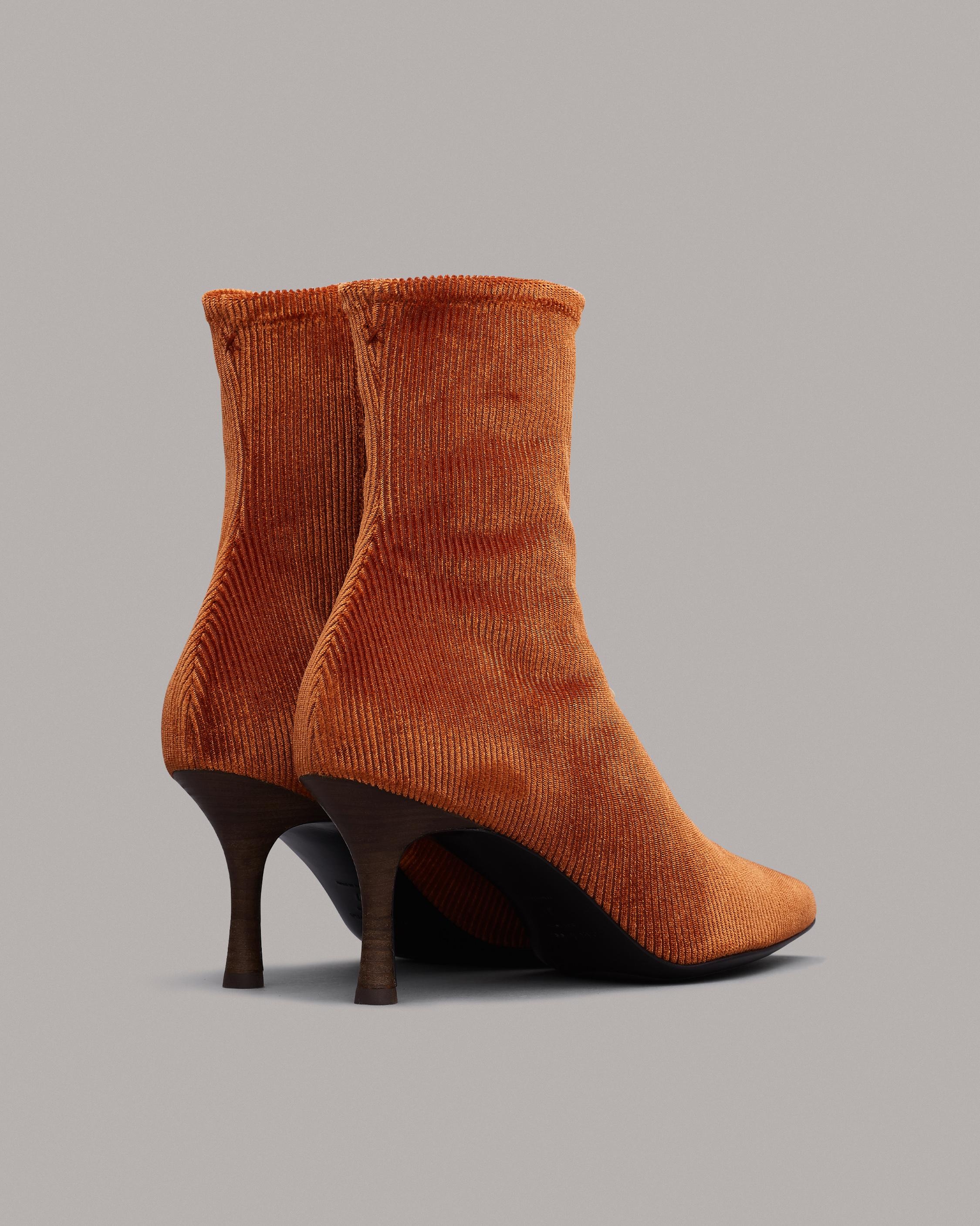 Brea Boot - Velour Corduroy
Ankle Boot - 3