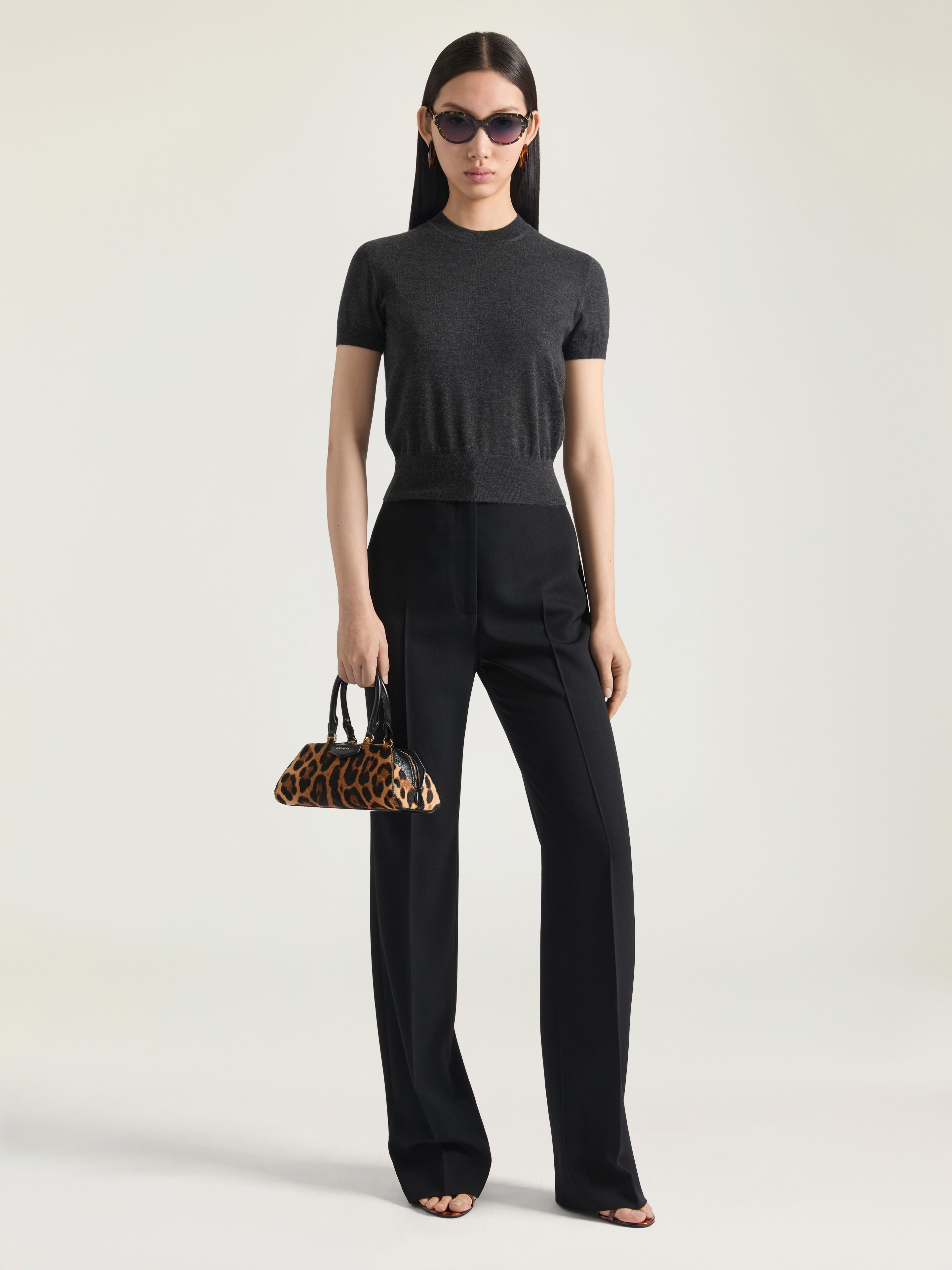 SHORT-SLEEVED SWEATER IN CASHMERE - 2