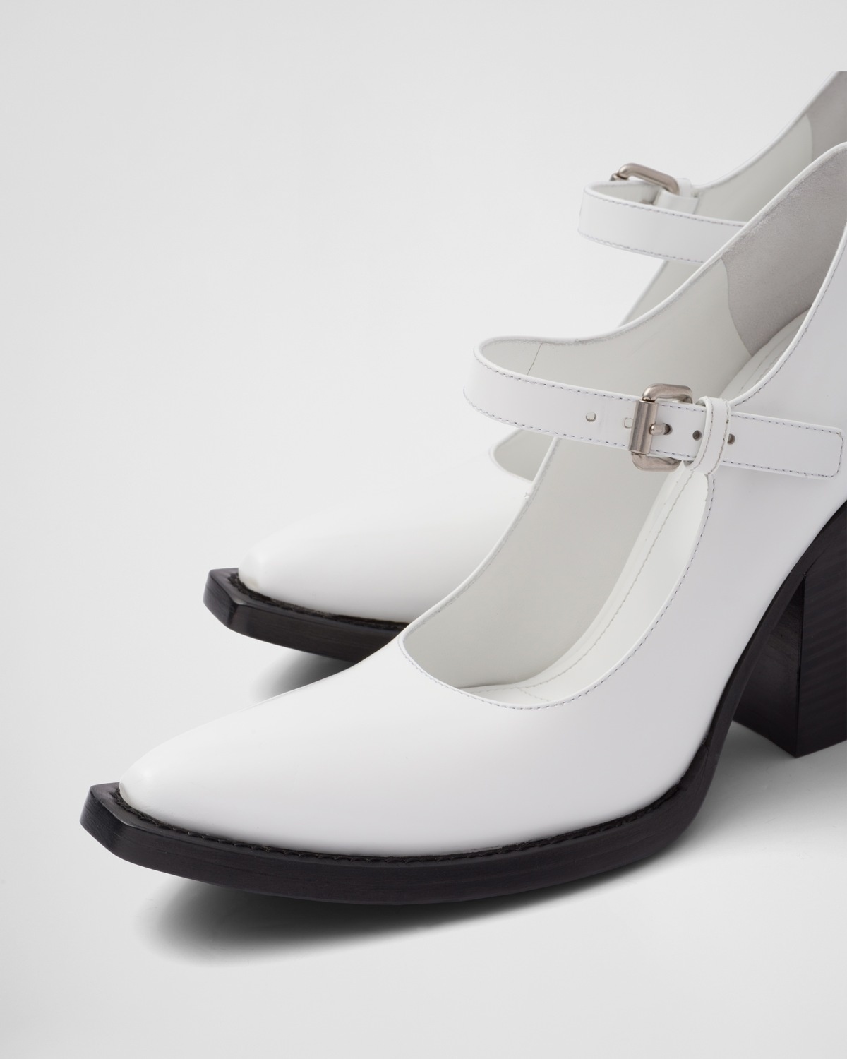 Brushed leather pumps - 5
