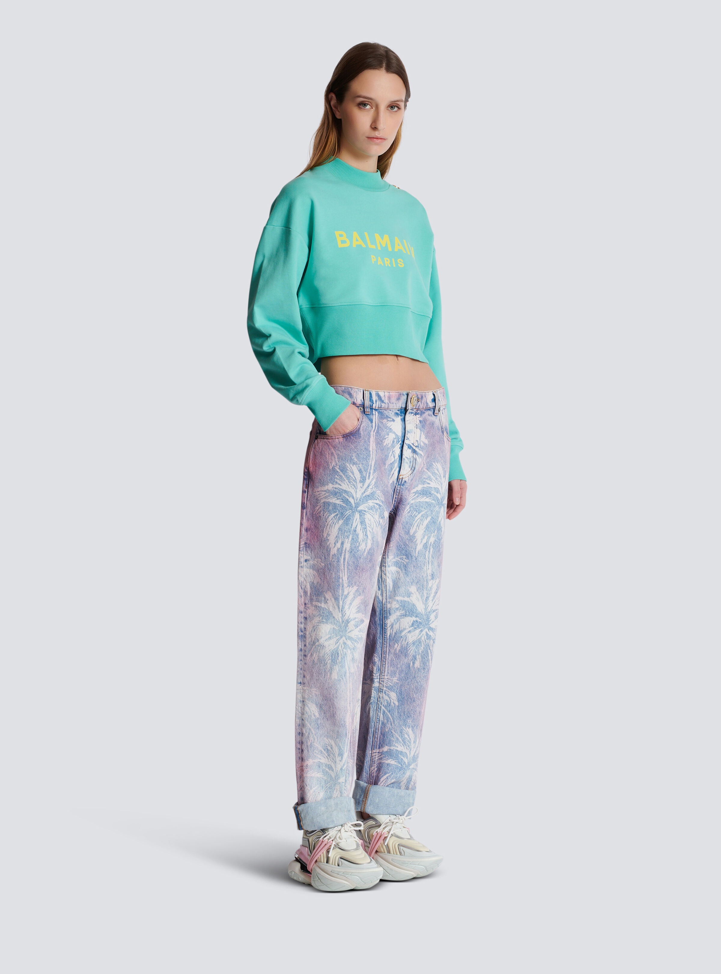 Cropped sweatshirt with Balmain Paris print - 3