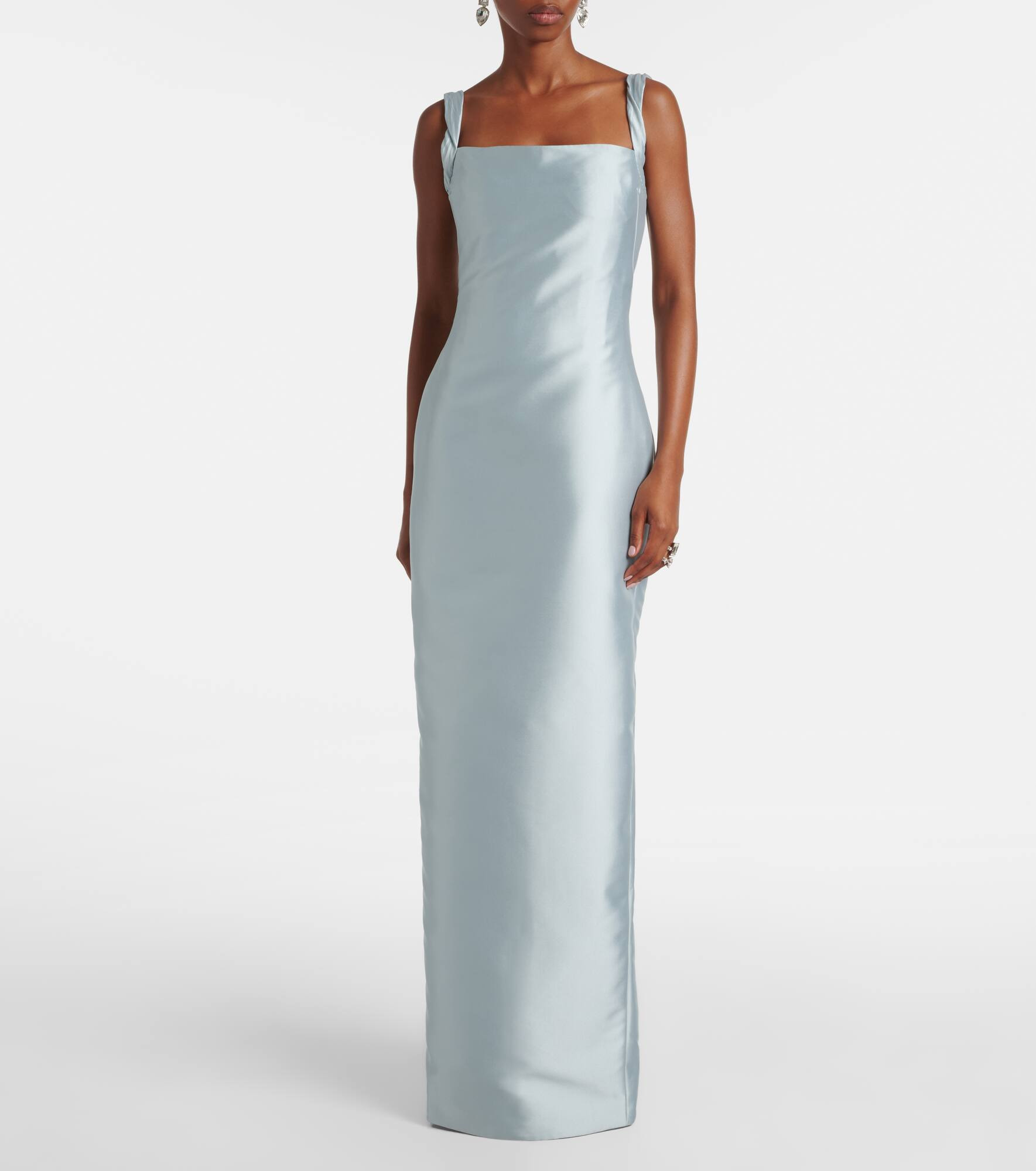 Satin gown - 7