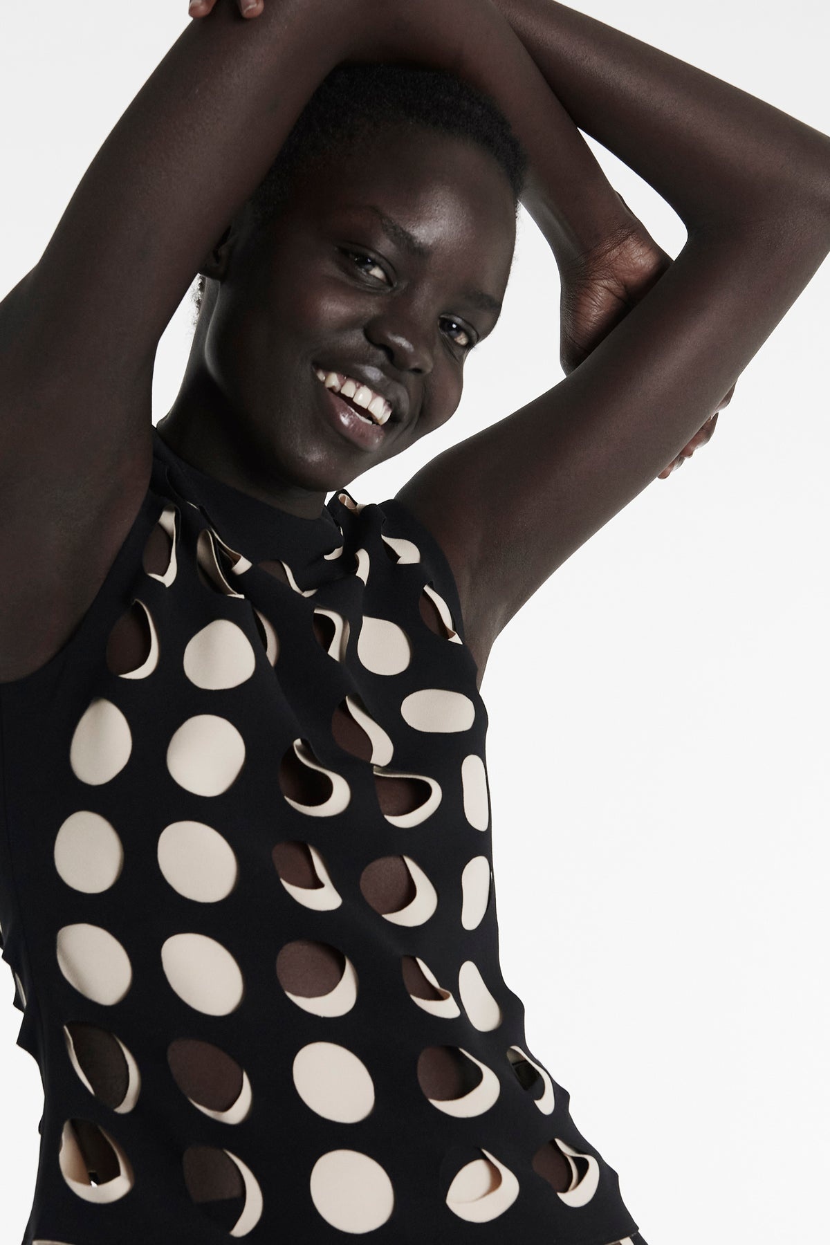 TOP WITH LAYERED HOLES BLACK NUDE - 8