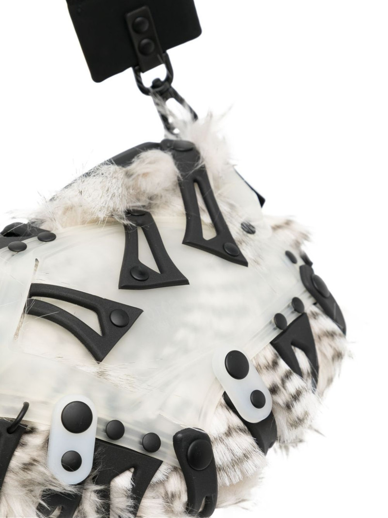 Object I14 smartphone bag 4