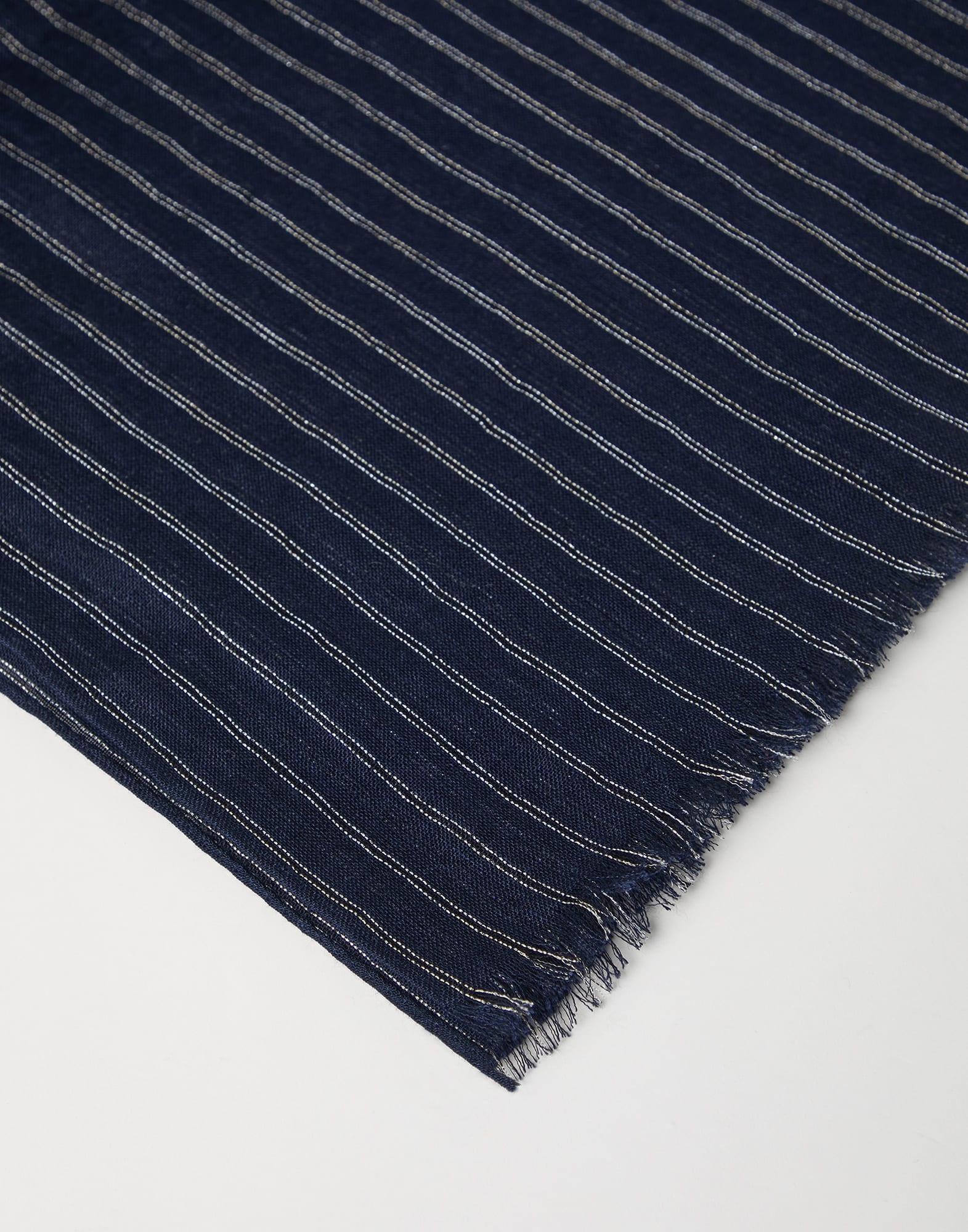 Linen sparkling stripe scarf 2