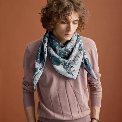 Hermès Les As du Volant scarf 100 outlook