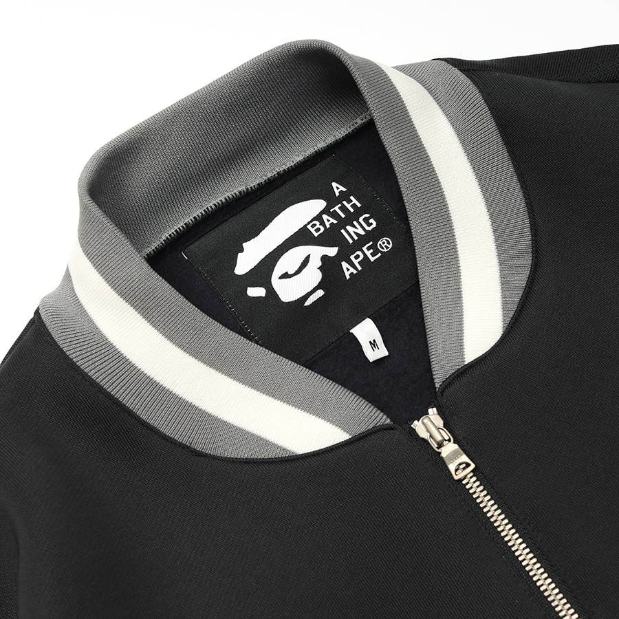 A BATHING APE - 3
