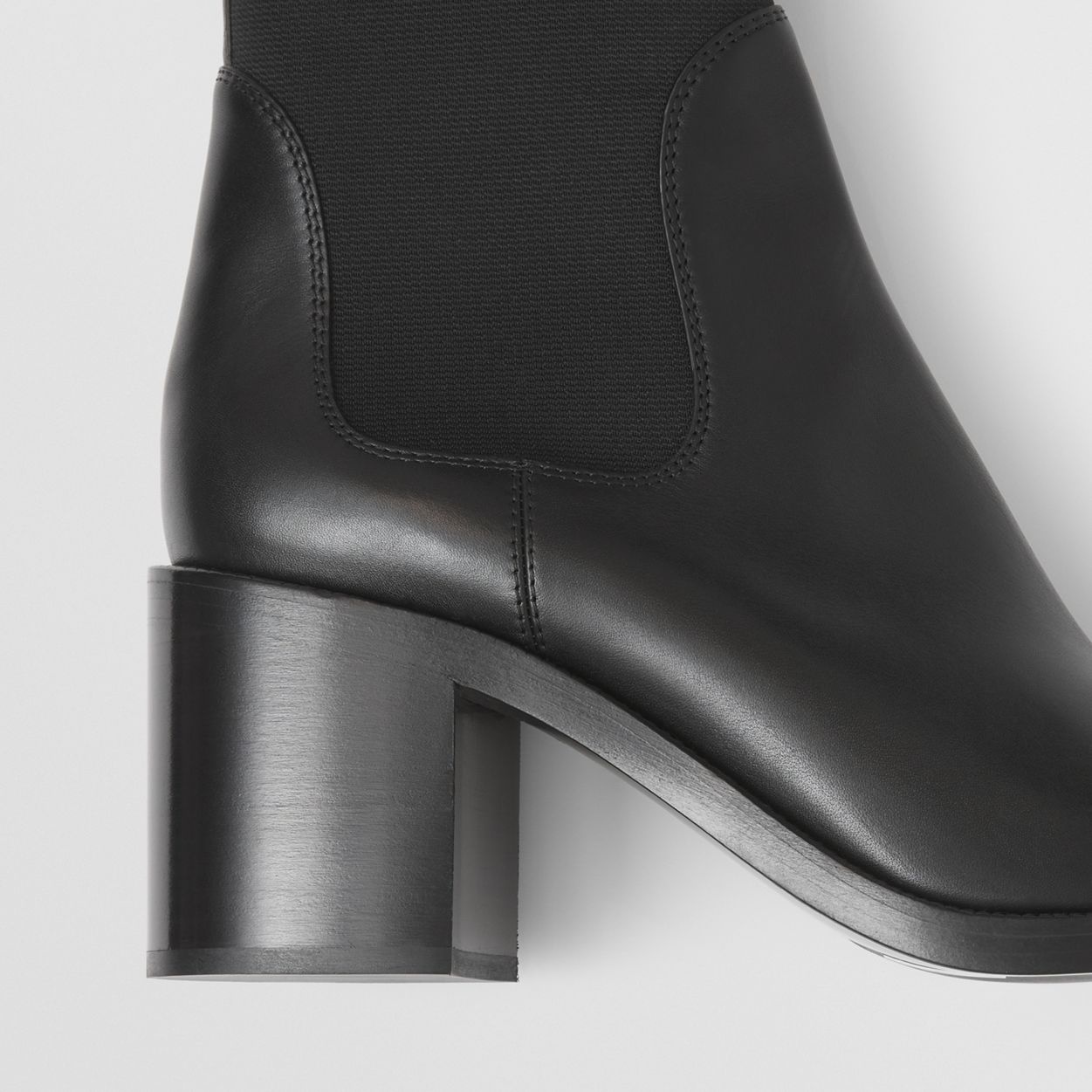 Leather Heeled Chelsea Boots - 2