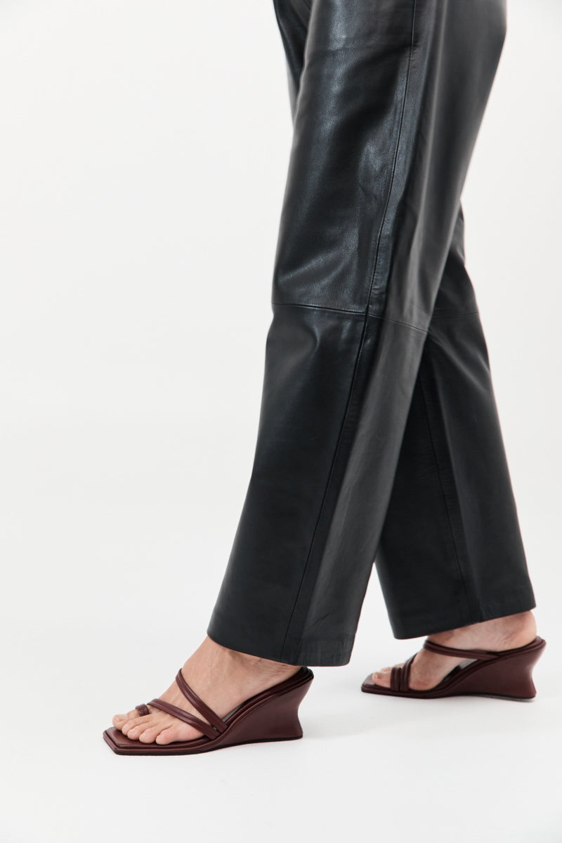 Soft Strap Contour Wedge - Plum - 2