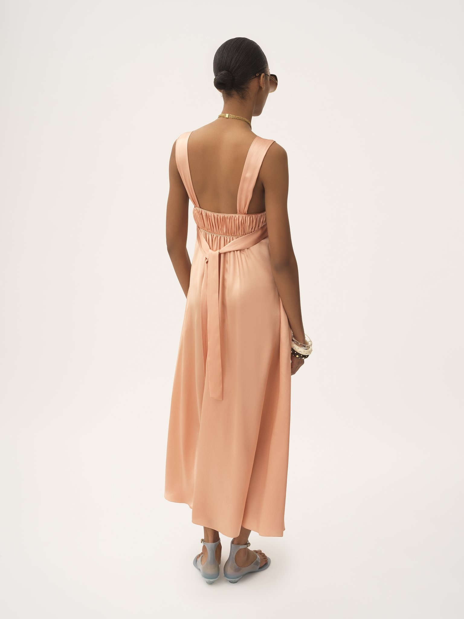 SLEEVELESS RUCHED LONG DRESS IN SILK SATIN - 5