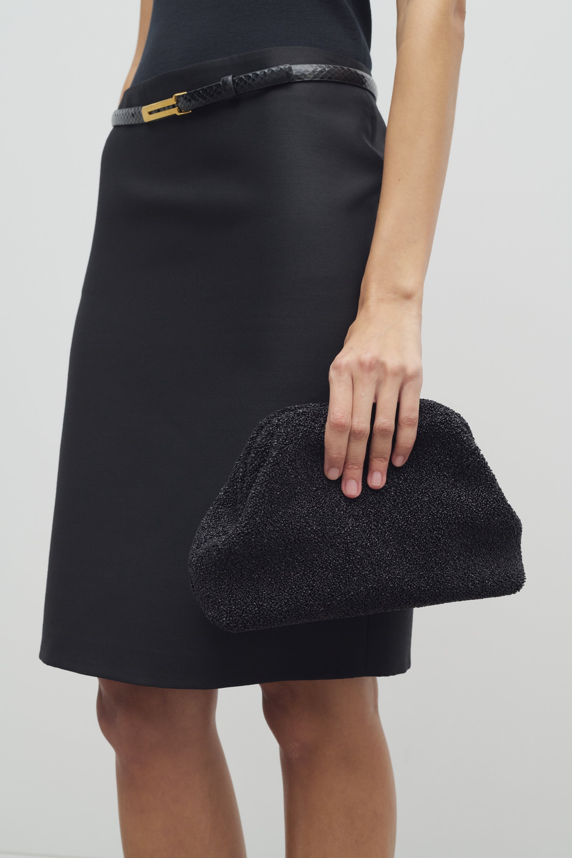 Mira Clutch in Raffia - 4