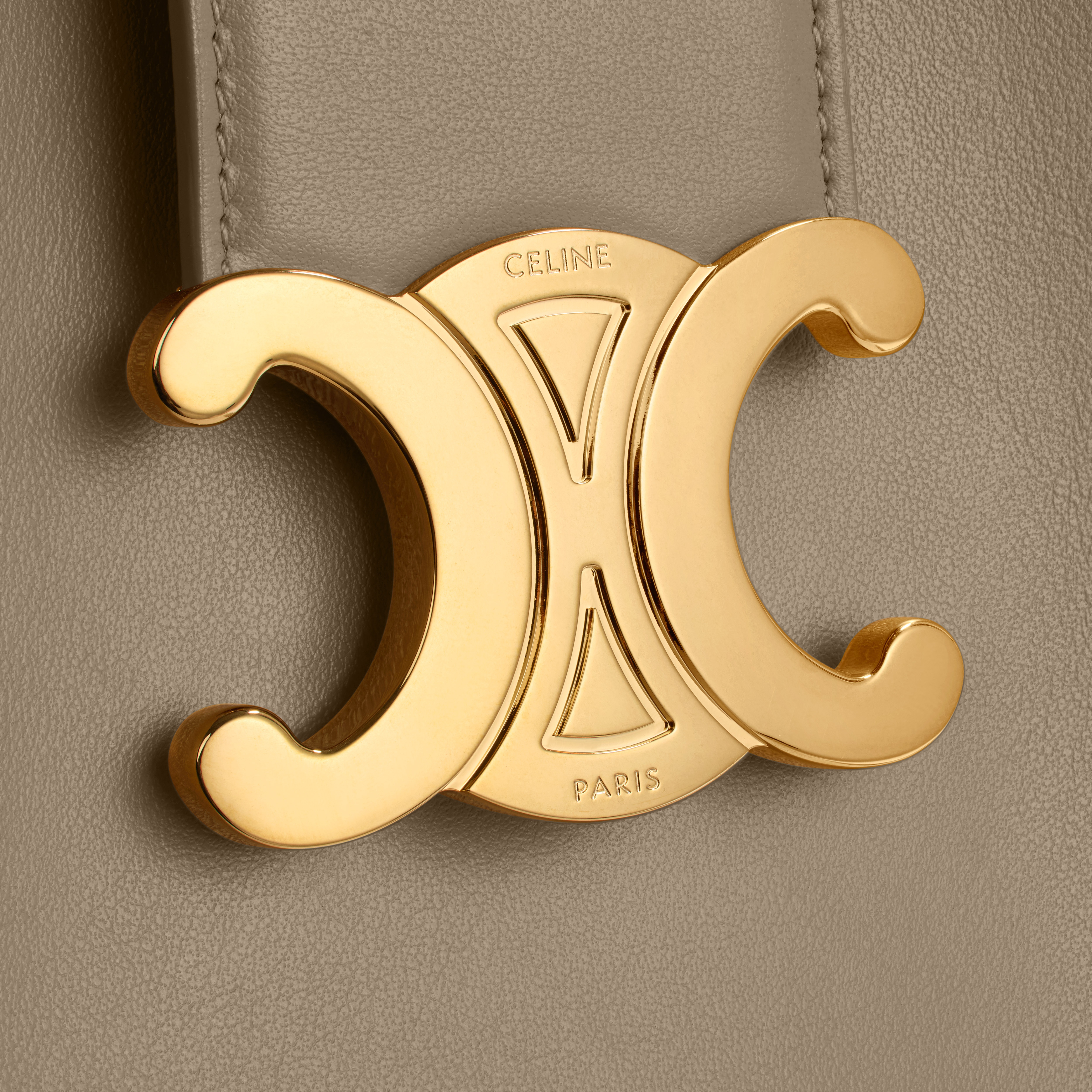 MEDIUM BUCKET LOUISE IN SMOOTH CALFSKIN - 5