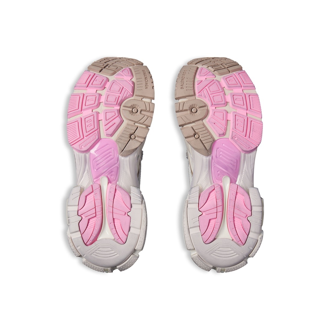 Women's Runner 2.0 Sneaker  in Taupe/pink - 7