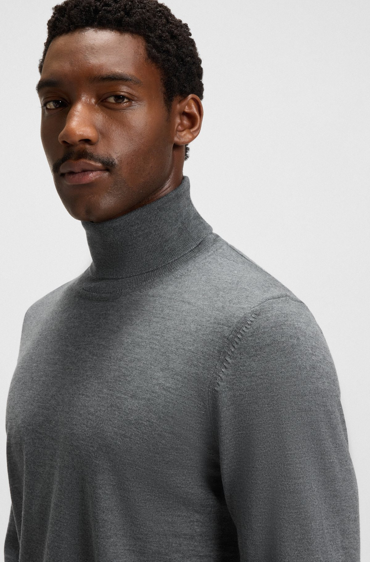 SLIM-FIT ROLL-NECK SWEATER IN MERCERIZED VIRGIN WOOL - 3