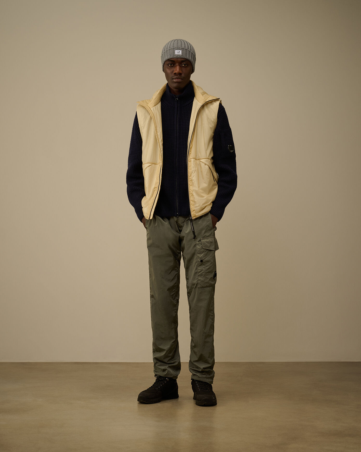Nada Shell Goggle Padded Gilet - 2