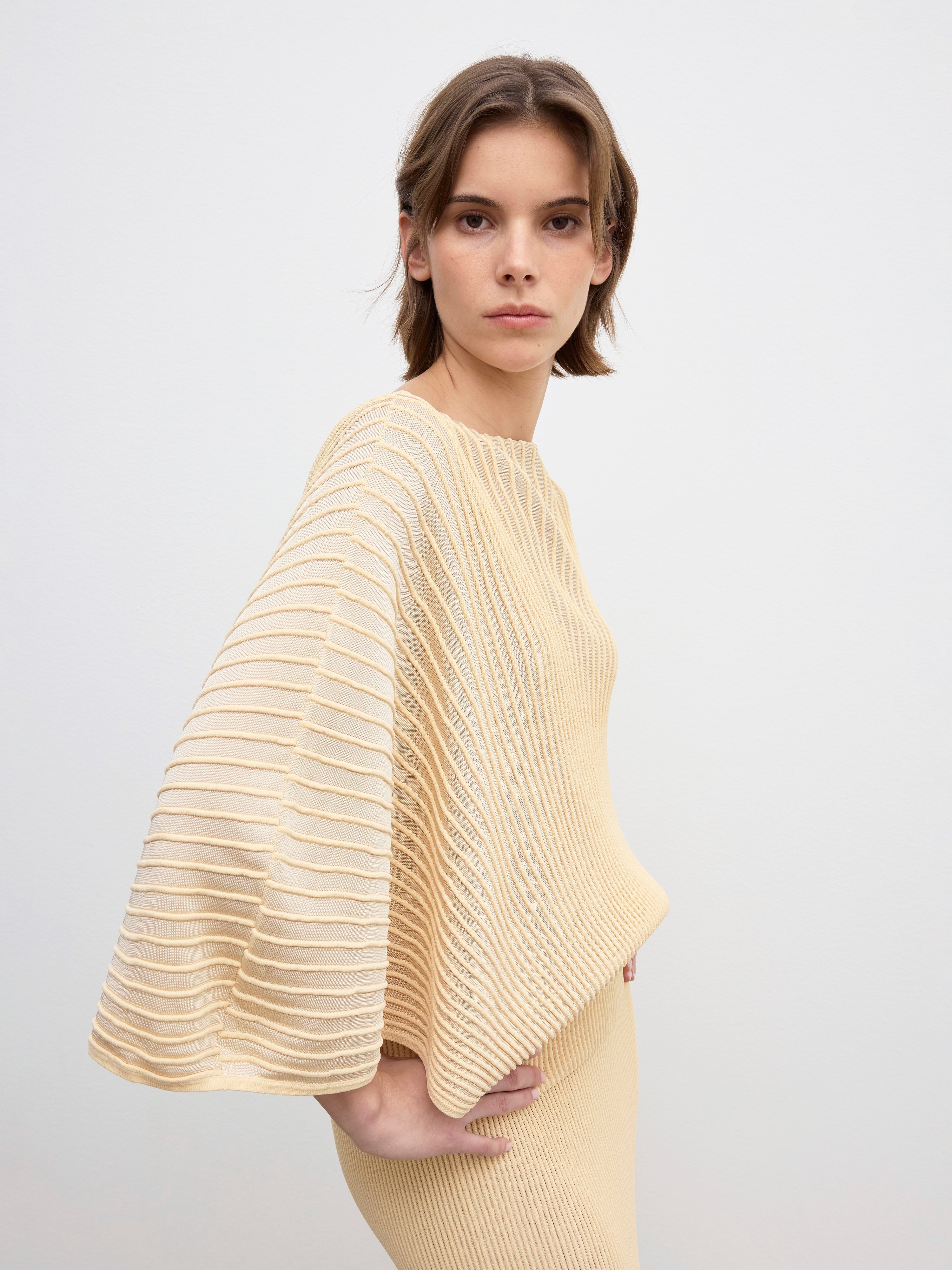 Knitted flared top - 5