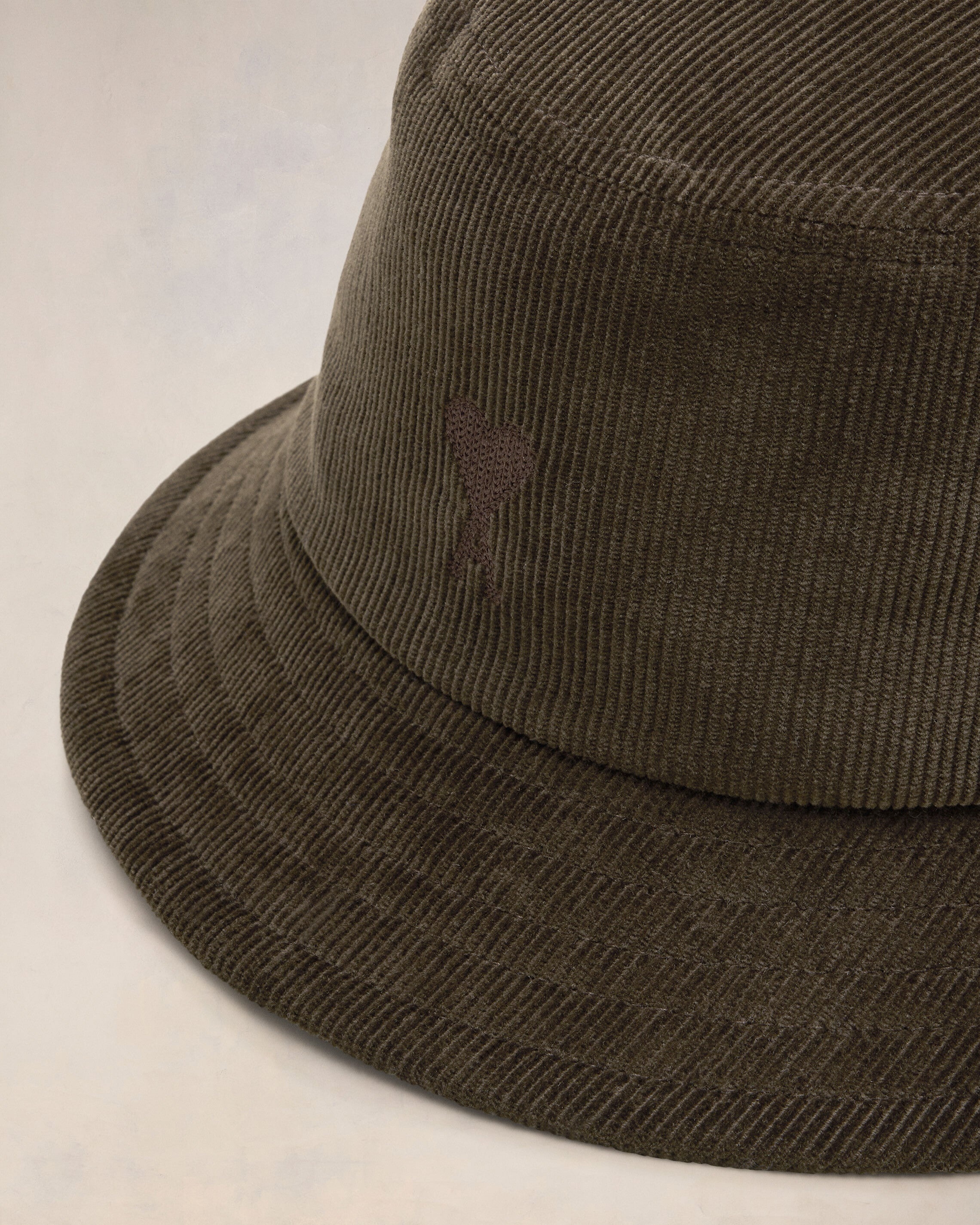 TONAL AMI DE COEUR EMBROIDERY BUCKET HAT - 3