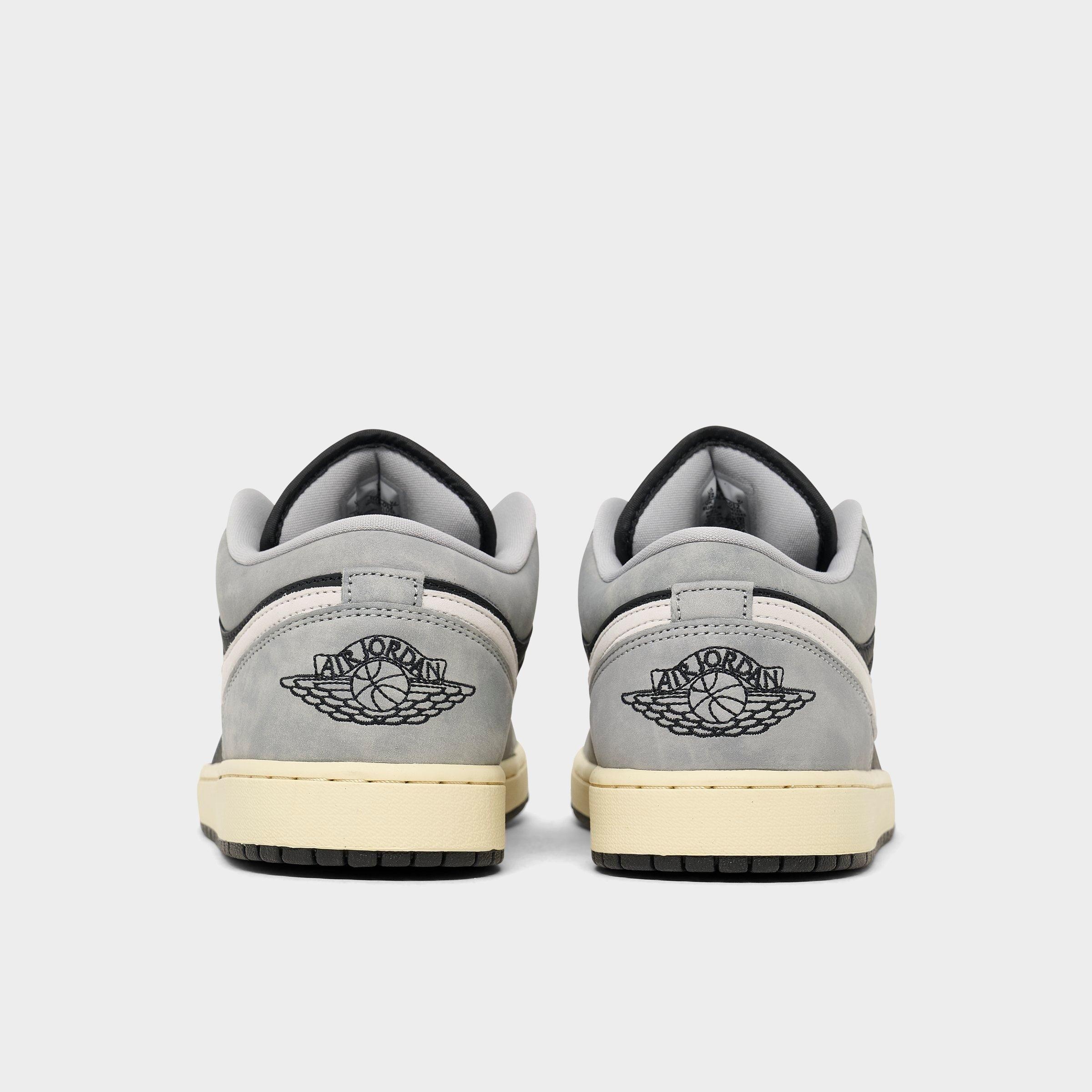 Men's Air Jordan Retro 1 Low SE Casual Shoes - 4