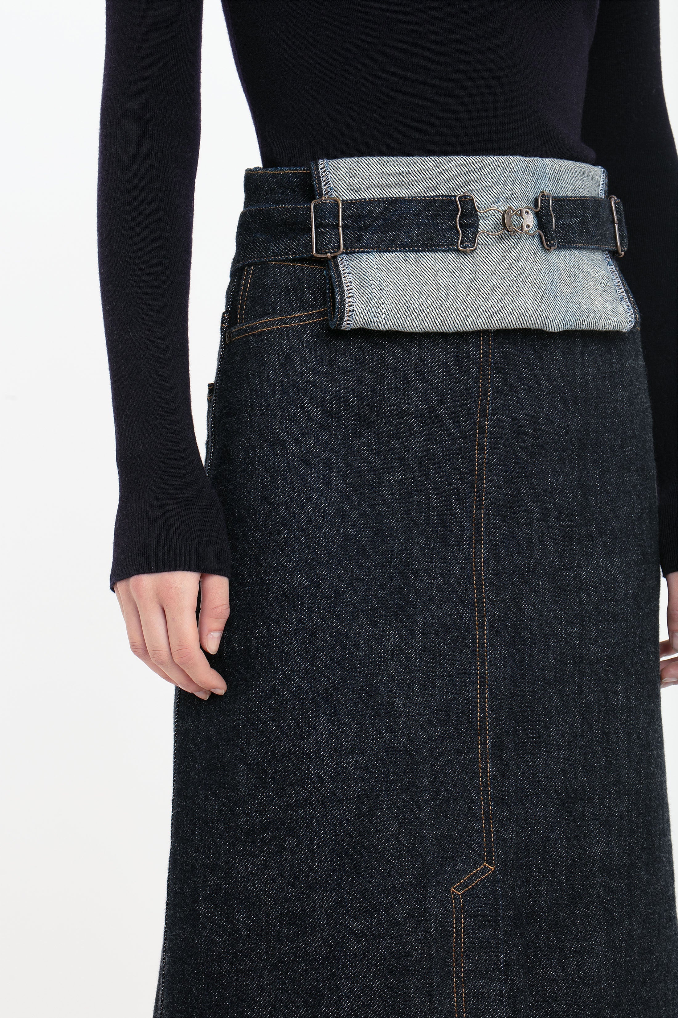 Overall Skirt In Dark Indigo Rinse - 5