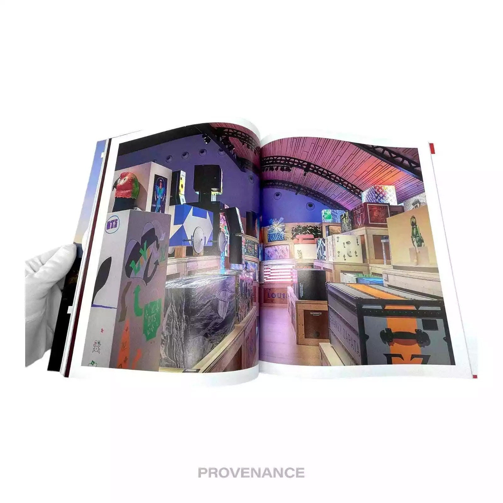 Louis Vuitton The Book 200 - 8