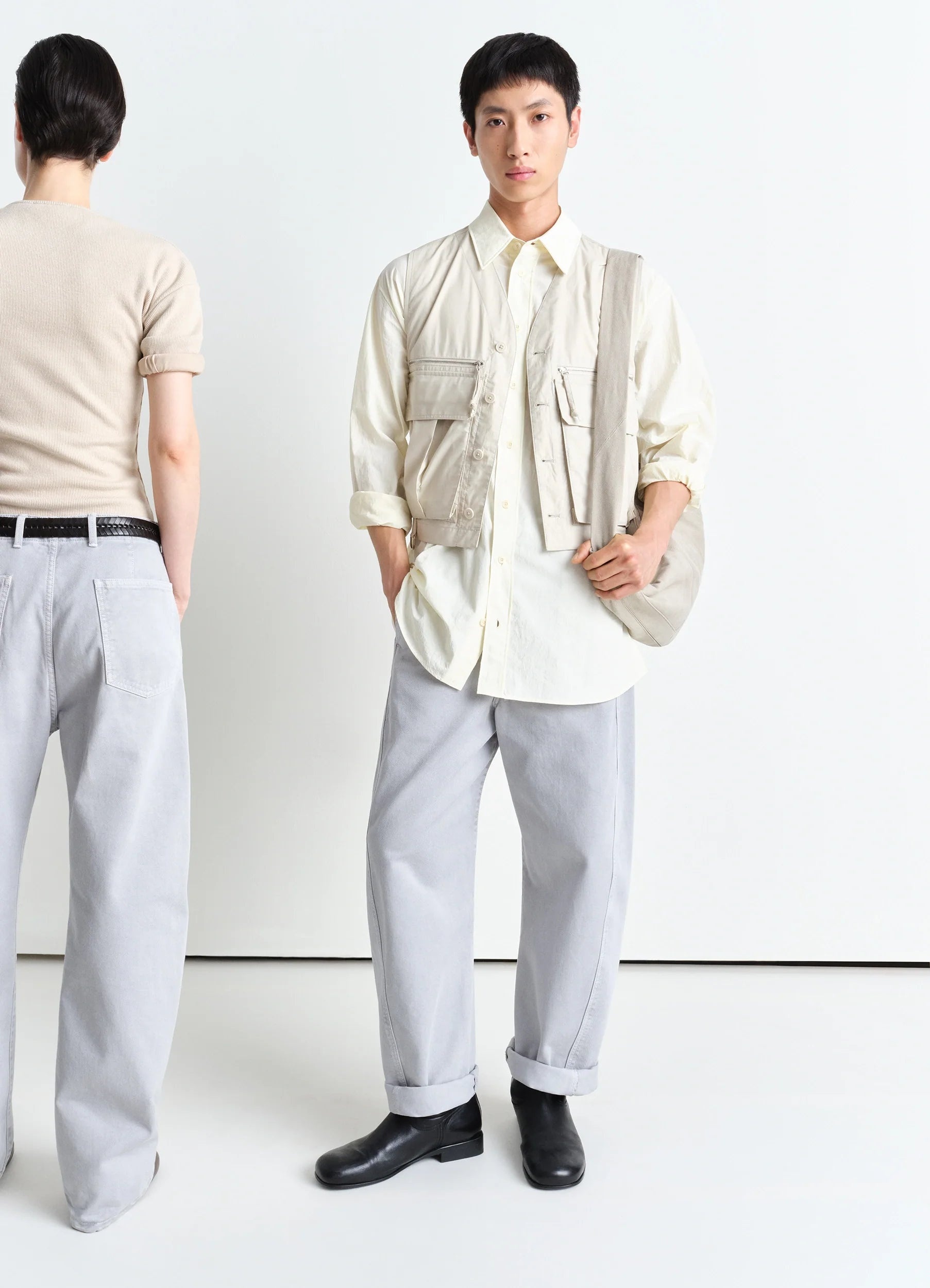 【送料&関税込】Lemaire Belted Relaxed Pants Lemaire Belted Relaxed Pants in Havana Curated at Jake and Jones