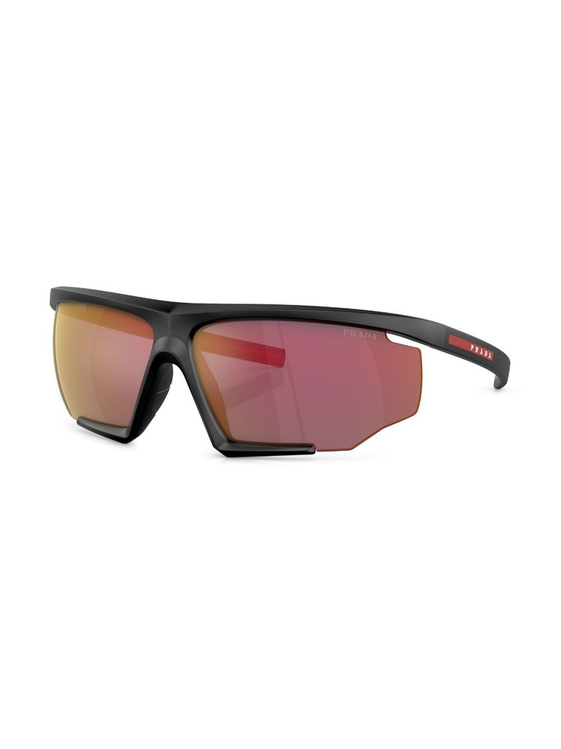 oversize-frame sunglasses 3