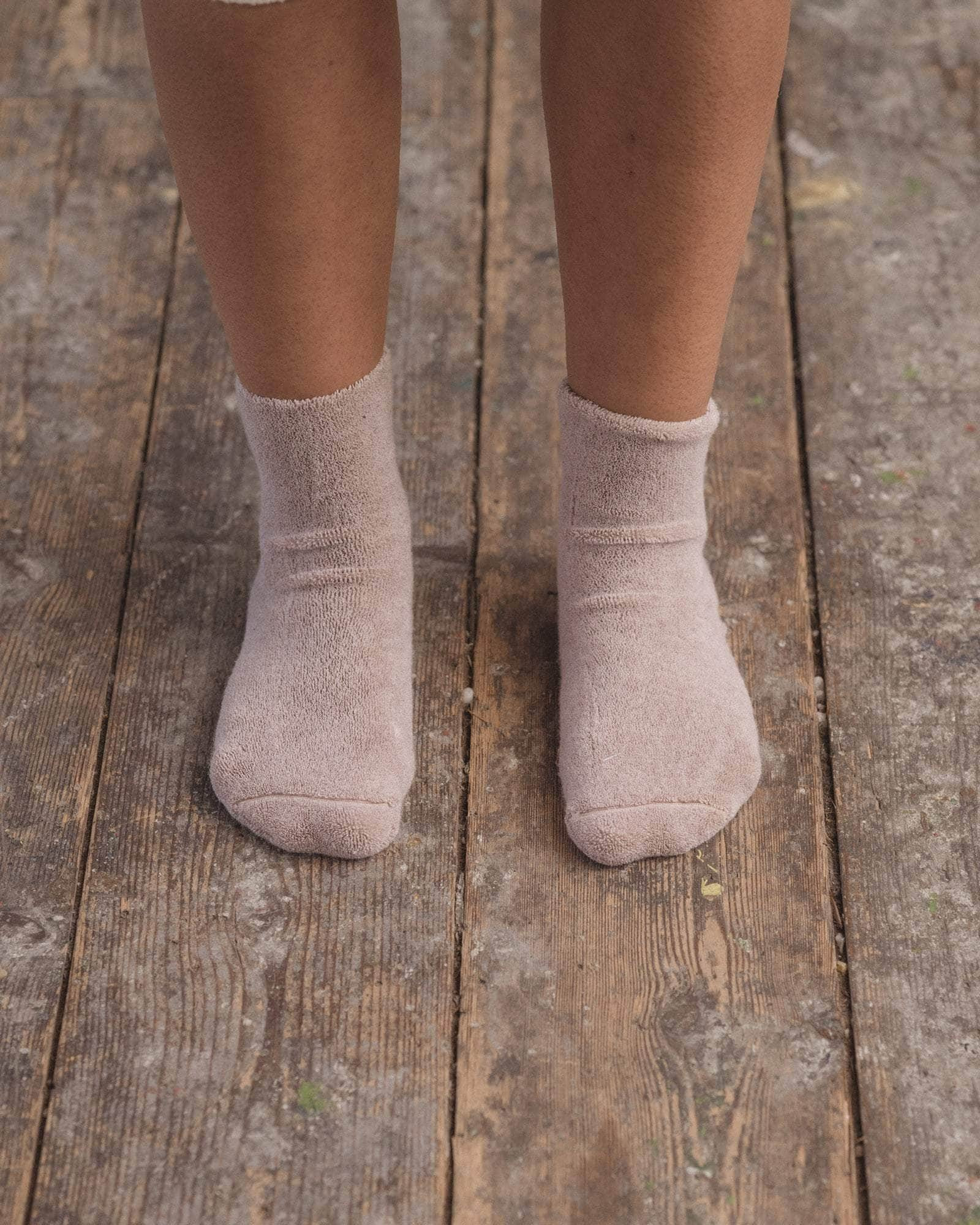 Buckle Overankle Socks - Textured Organic Cotton - 1