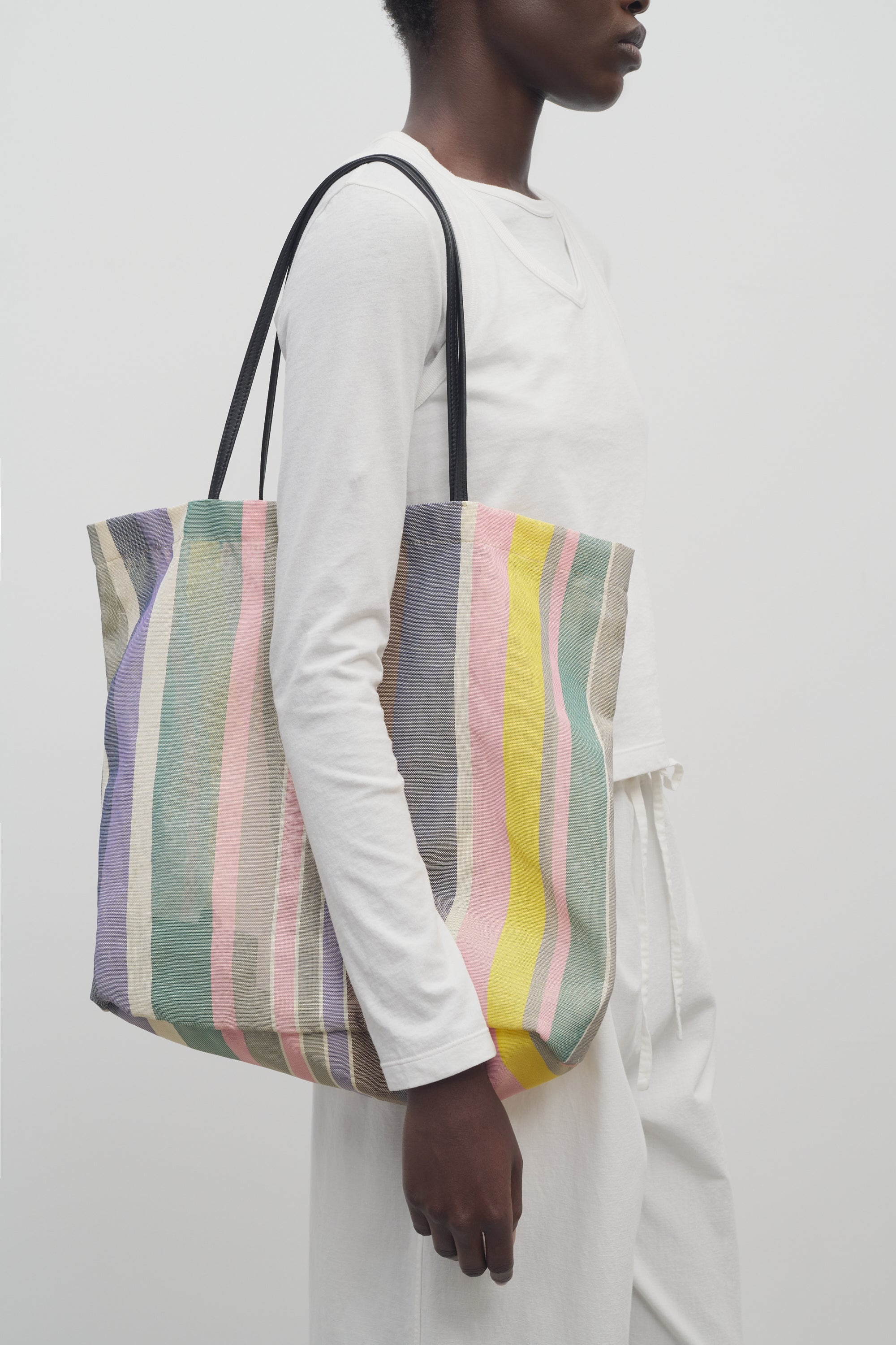 Barn Tote Bag in Mesh - 4