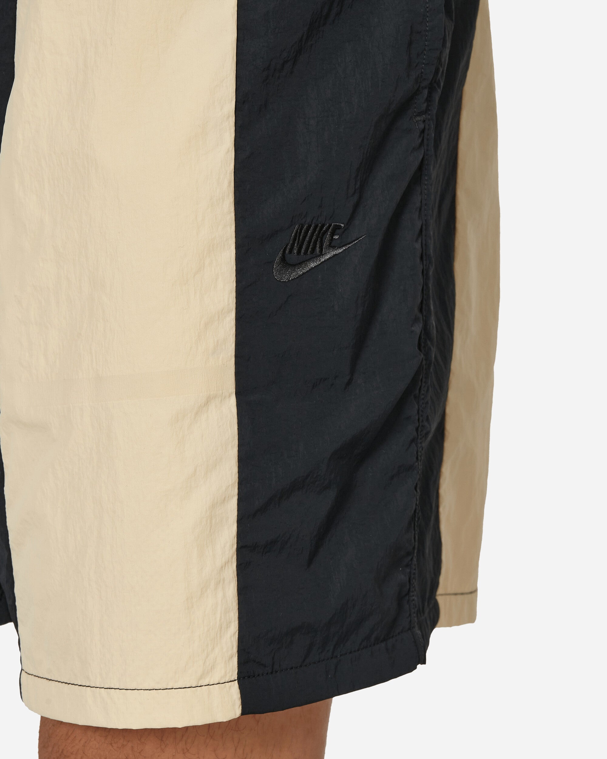 Nike Tech Pack Woven Shorts Stripe Black / Sanddrift | REVERSIBLE