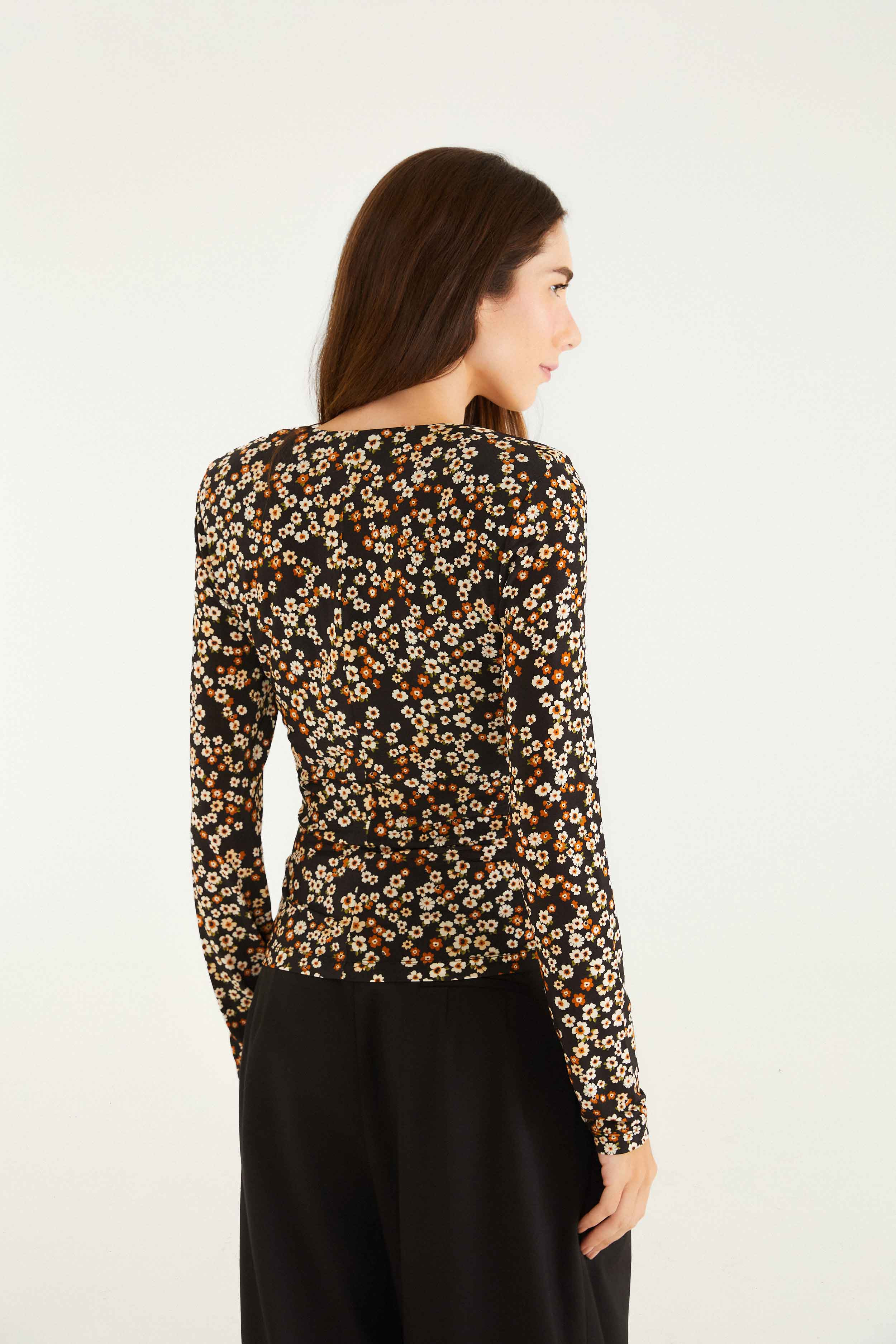Black Tiny Flowers Jersey Blouse - 3