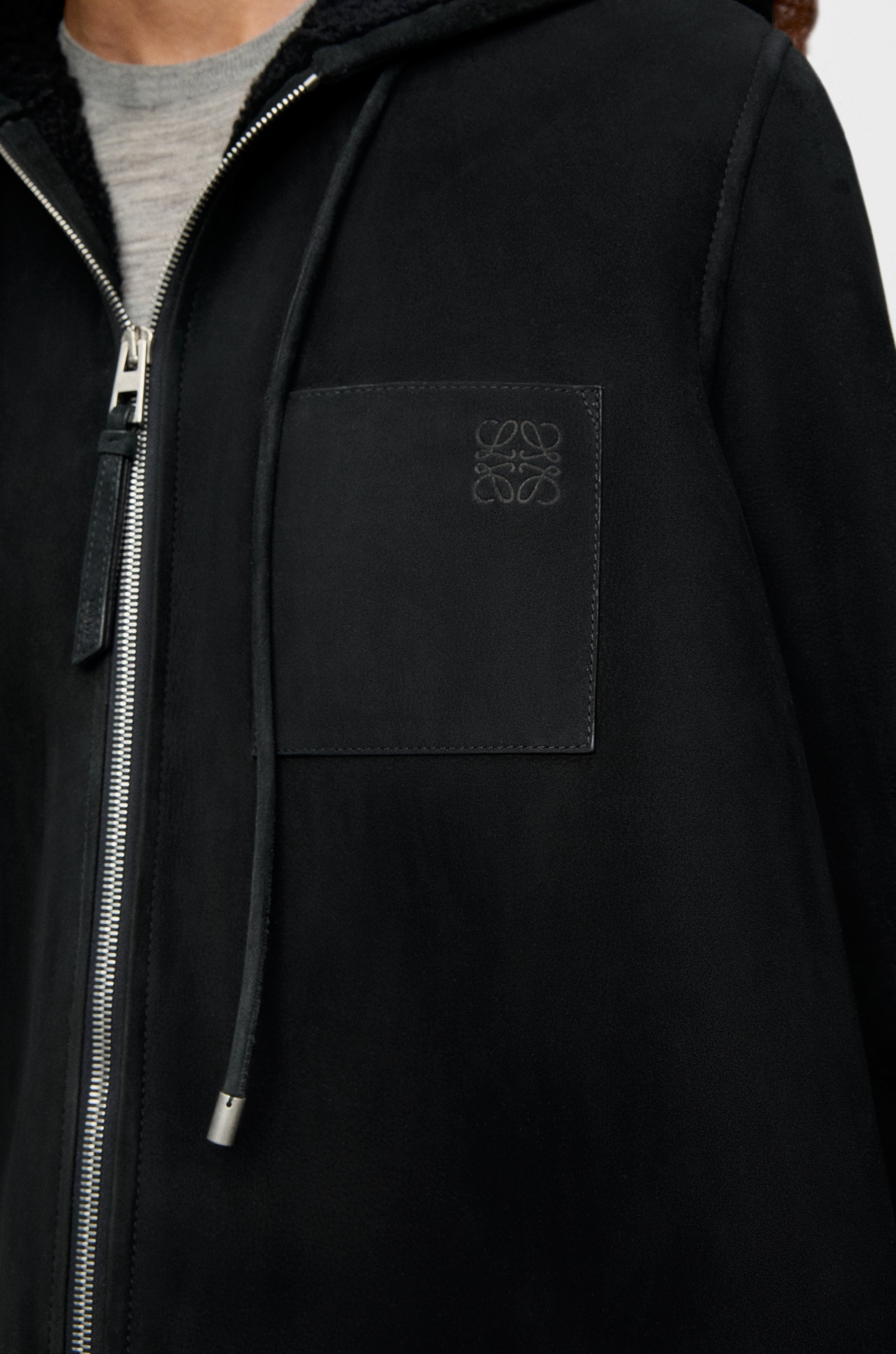 Hooded jacket in shearling - 5