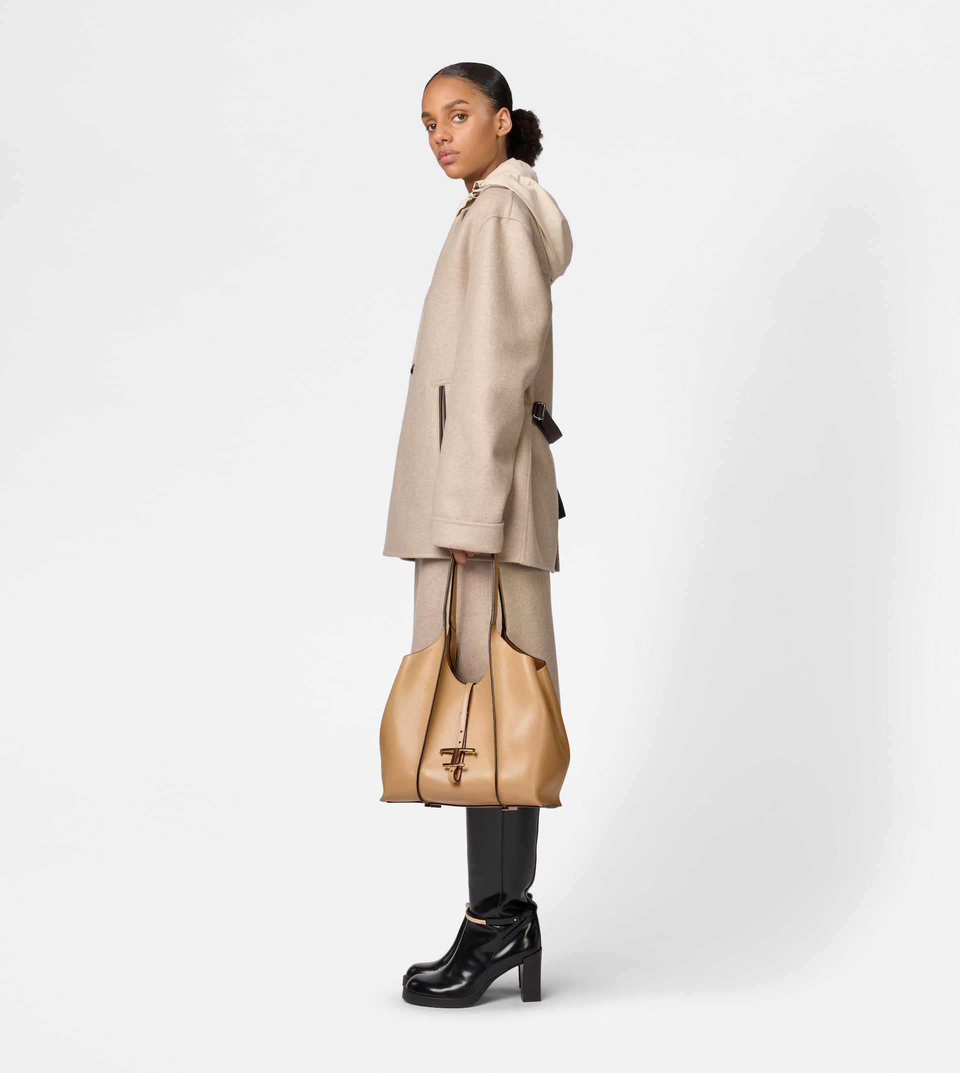 T TIMELESS SHOPPING BAG IN LEATHER SMALL - BEIGE - 7