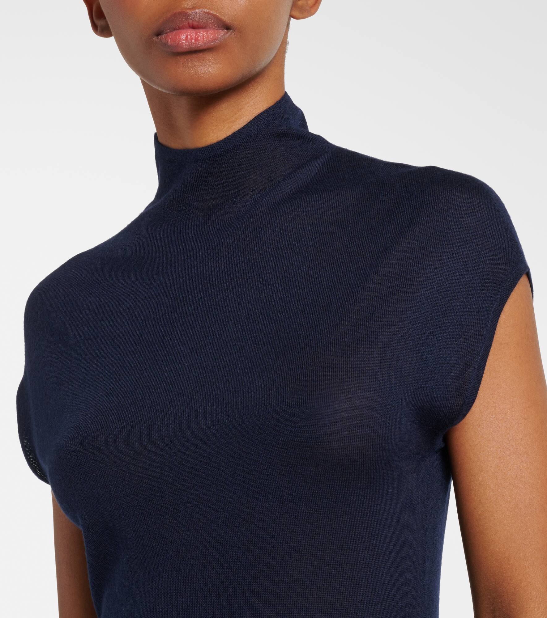 Cashmere maxi dress - 4