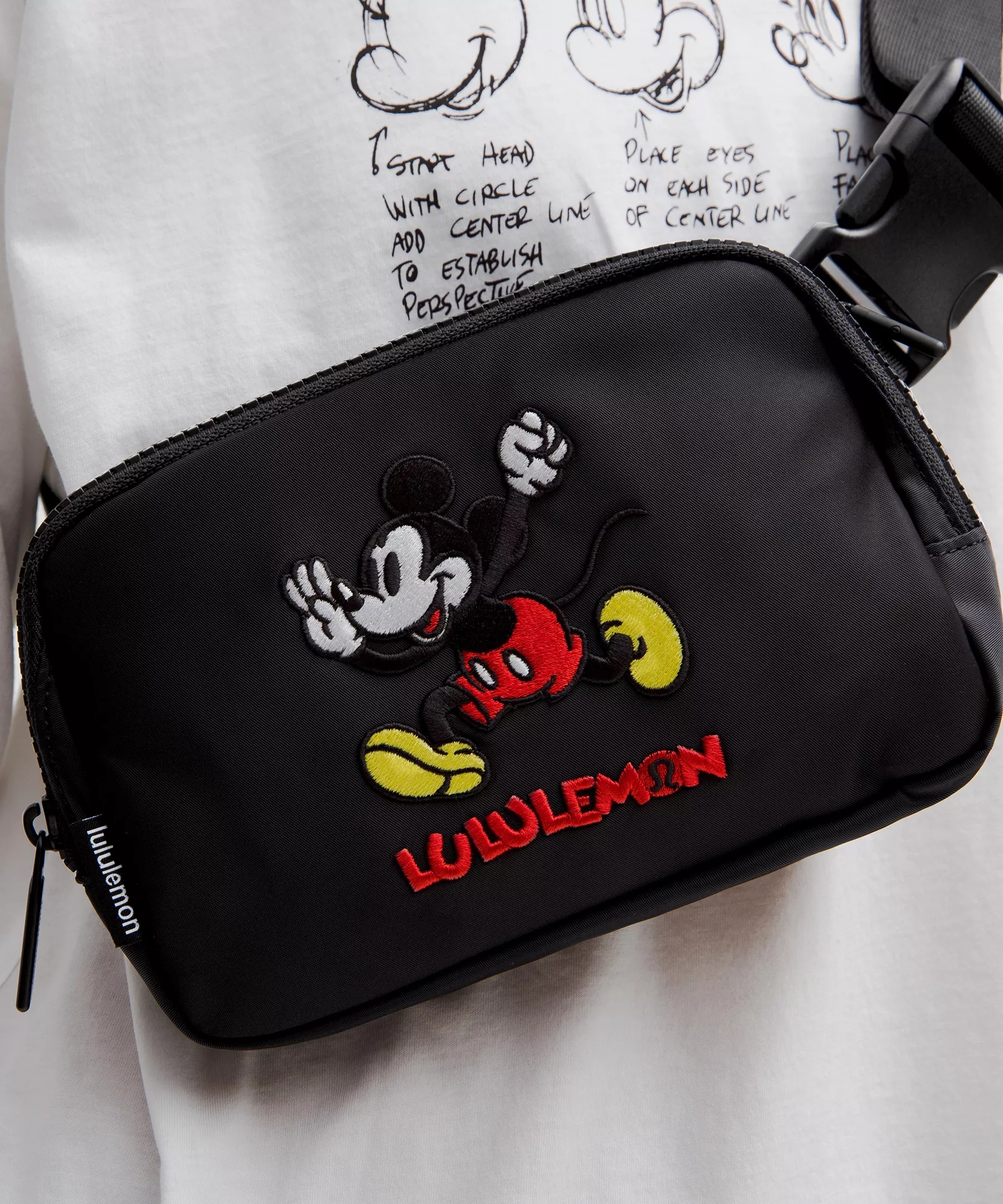 Disney x lululemon *Everywhere Belt Bag 1L Mickey in Motion Graphic - 7