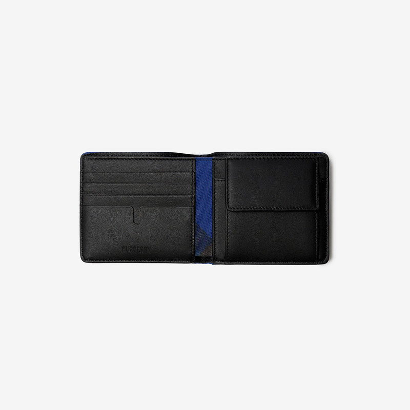 Burberry Heritage EKD Bifold Coin Wallet outlook