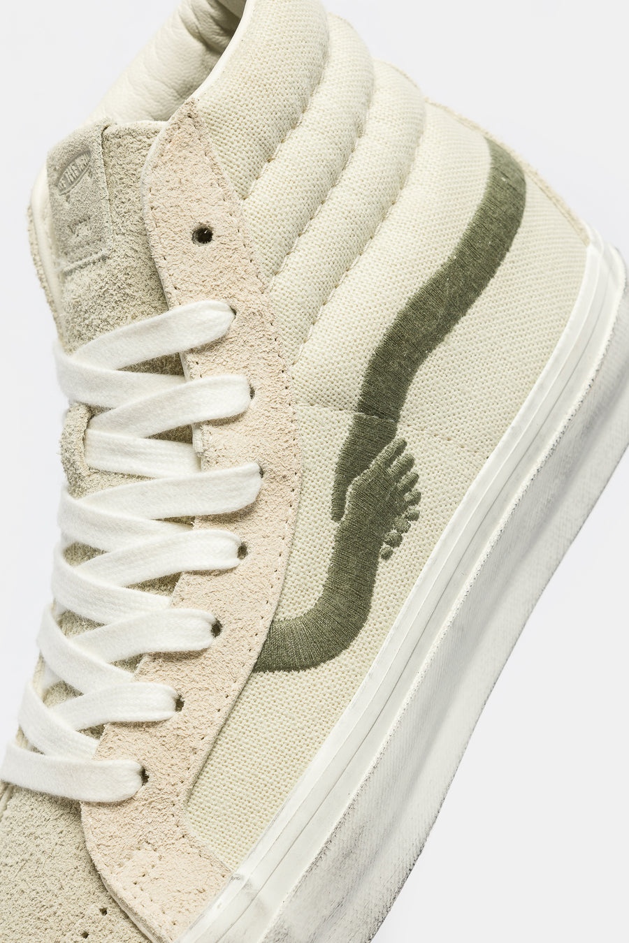 Vans Notre LX Sk8-Hi Reissue 38 Sneaker in Bone White