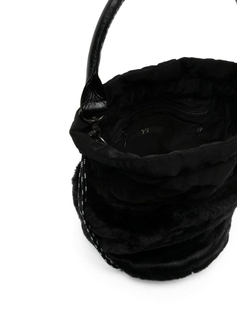 faux-fur drawstring bucket bag - 5