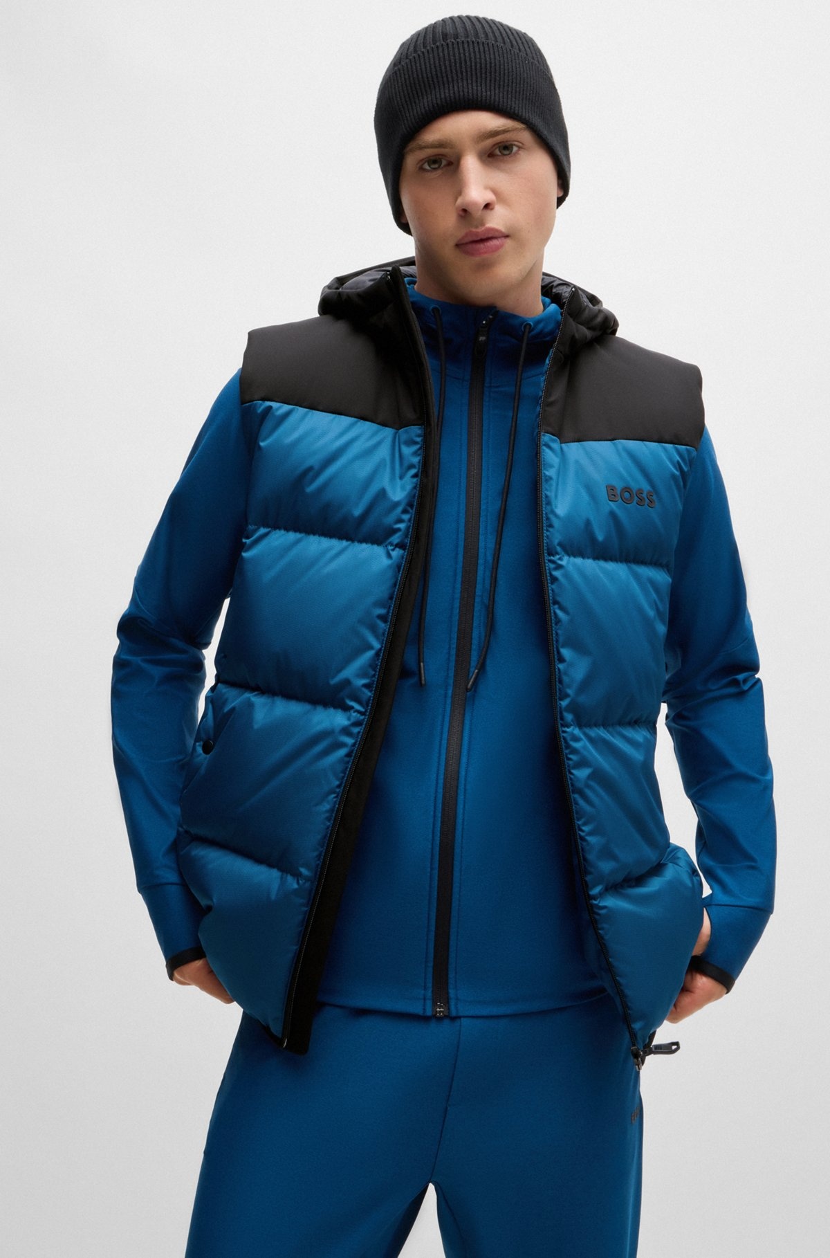 WATER-REPELLENT DOWN GILET WITH LOGO PRINT - 6