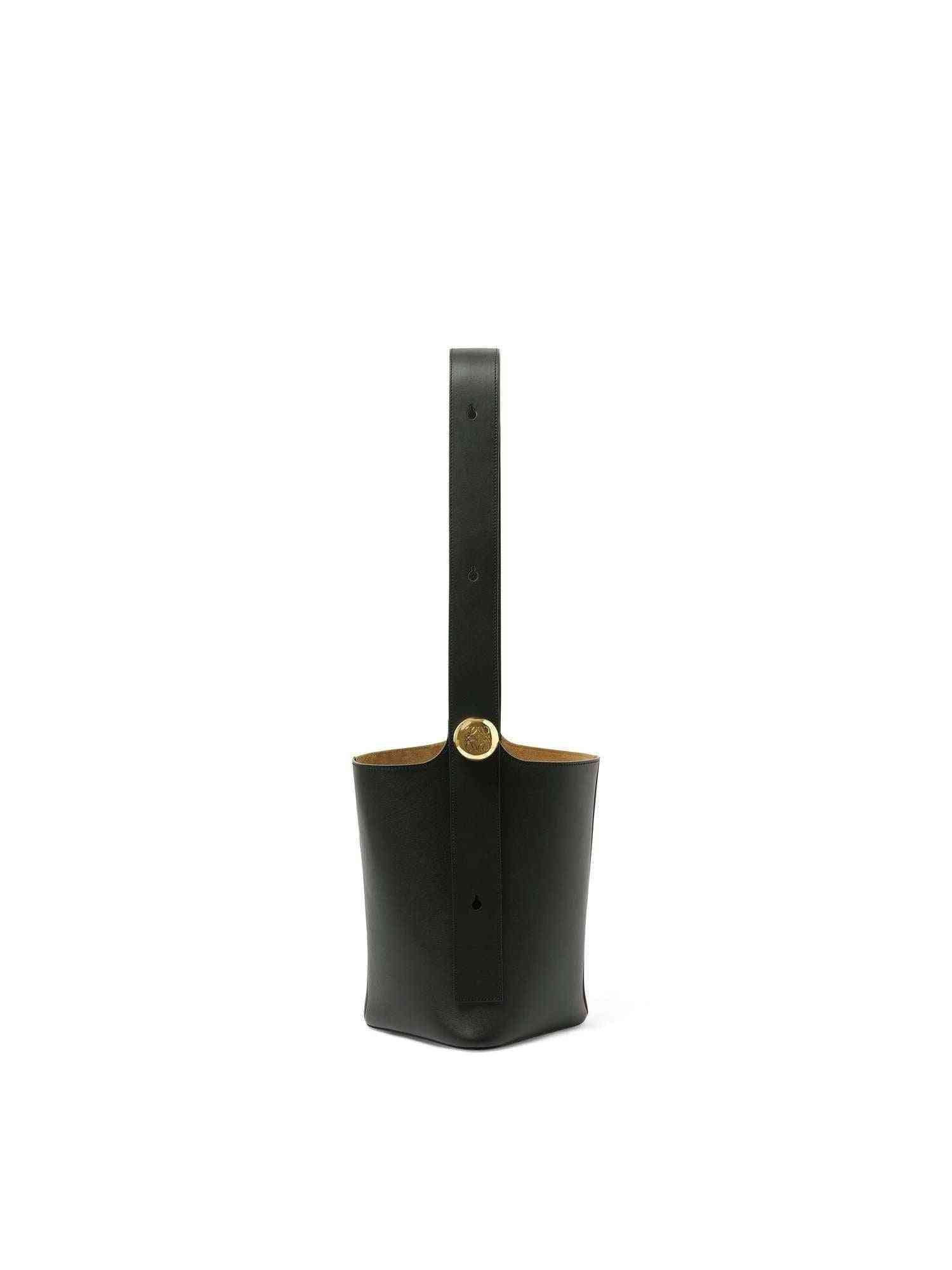 Pebble Bucket Medium in Black - 8