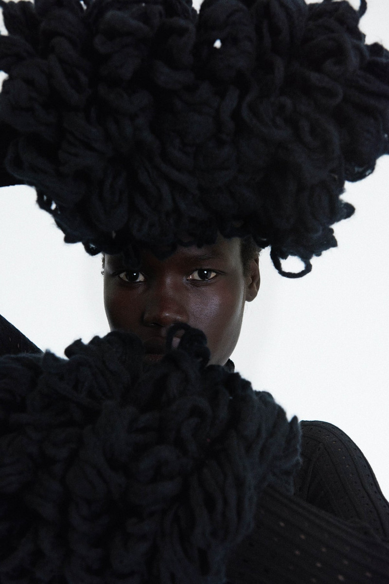 PERFORATED KNIT MAXI DRESS WITH THREADED CUFFS BLACK 11