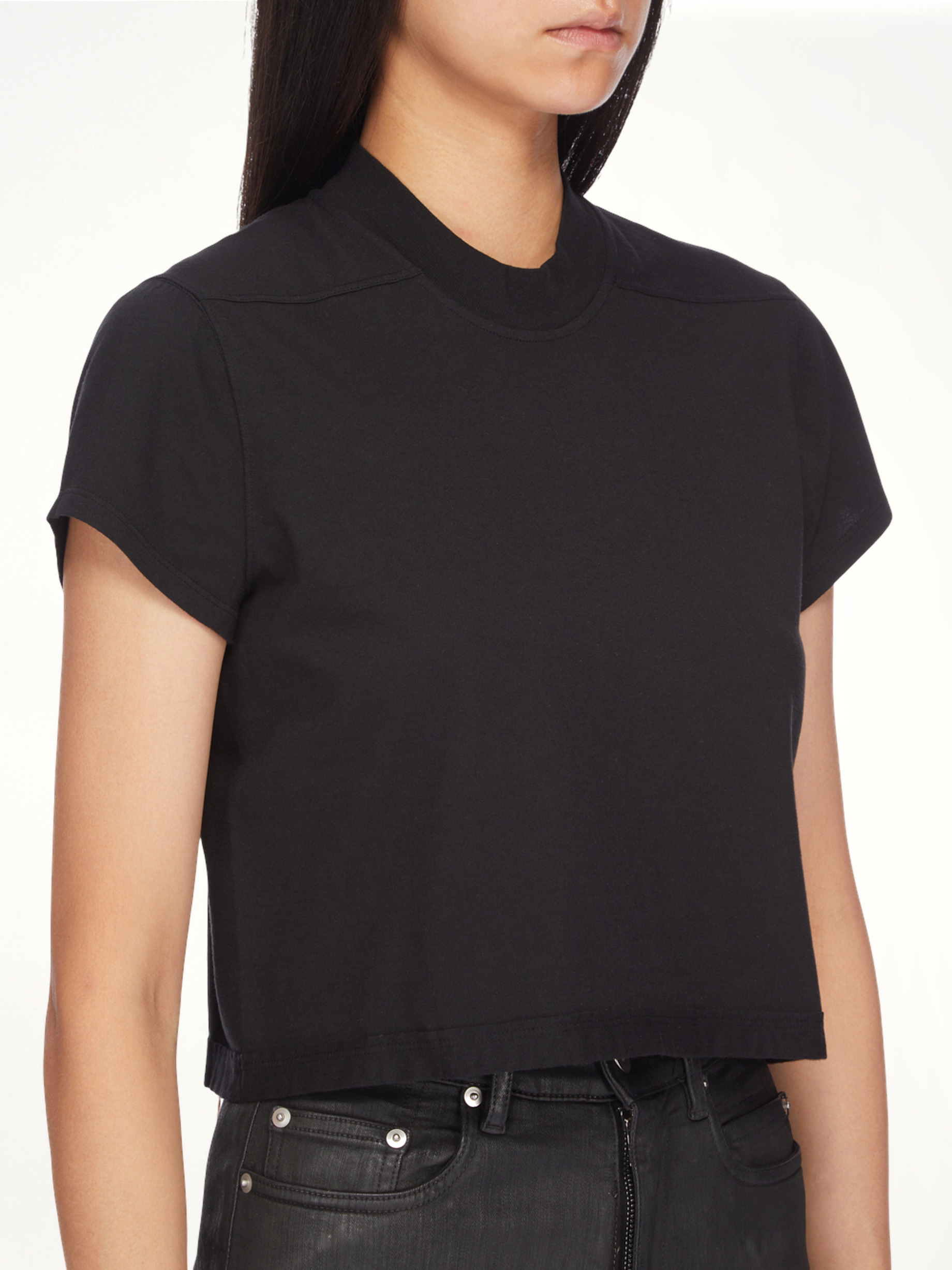 Cropped Small Level T-Shirt in Black - 3