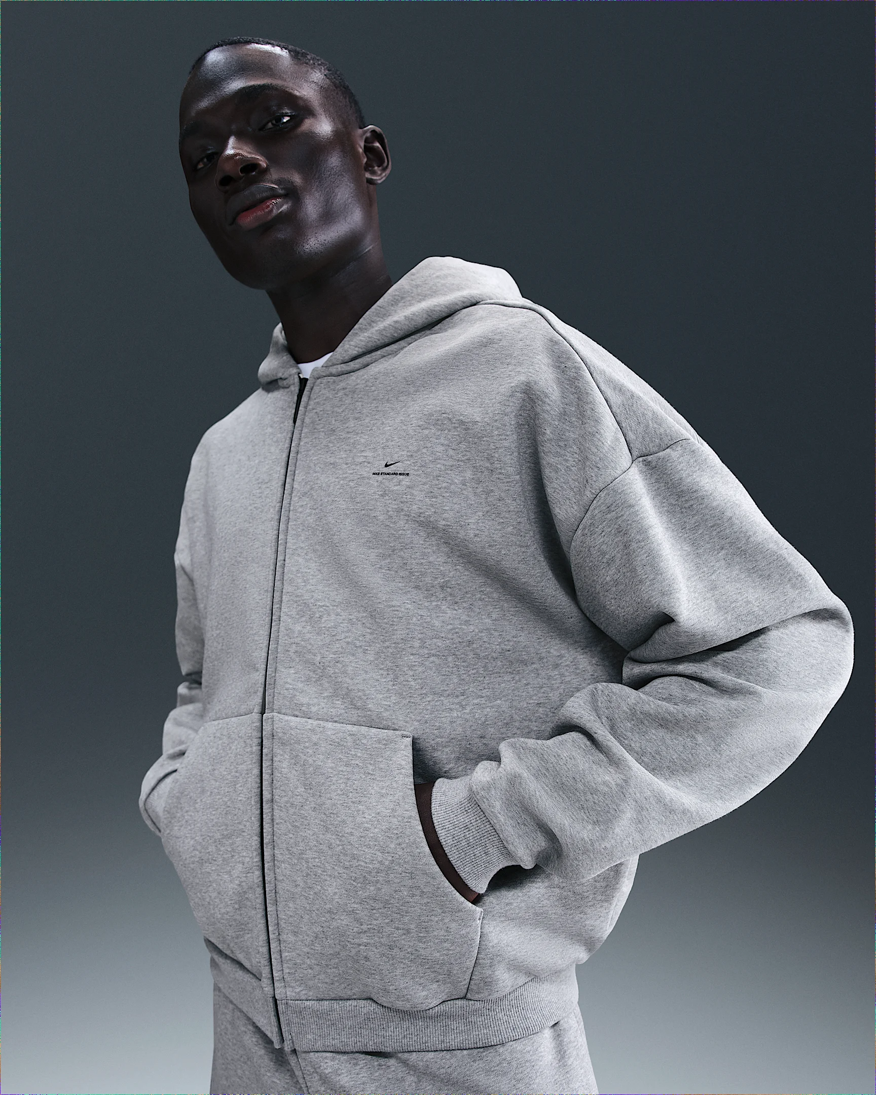 Nike Standard Issue Men's Therma-FIT Full-Zip Basketball Hoodie - 1