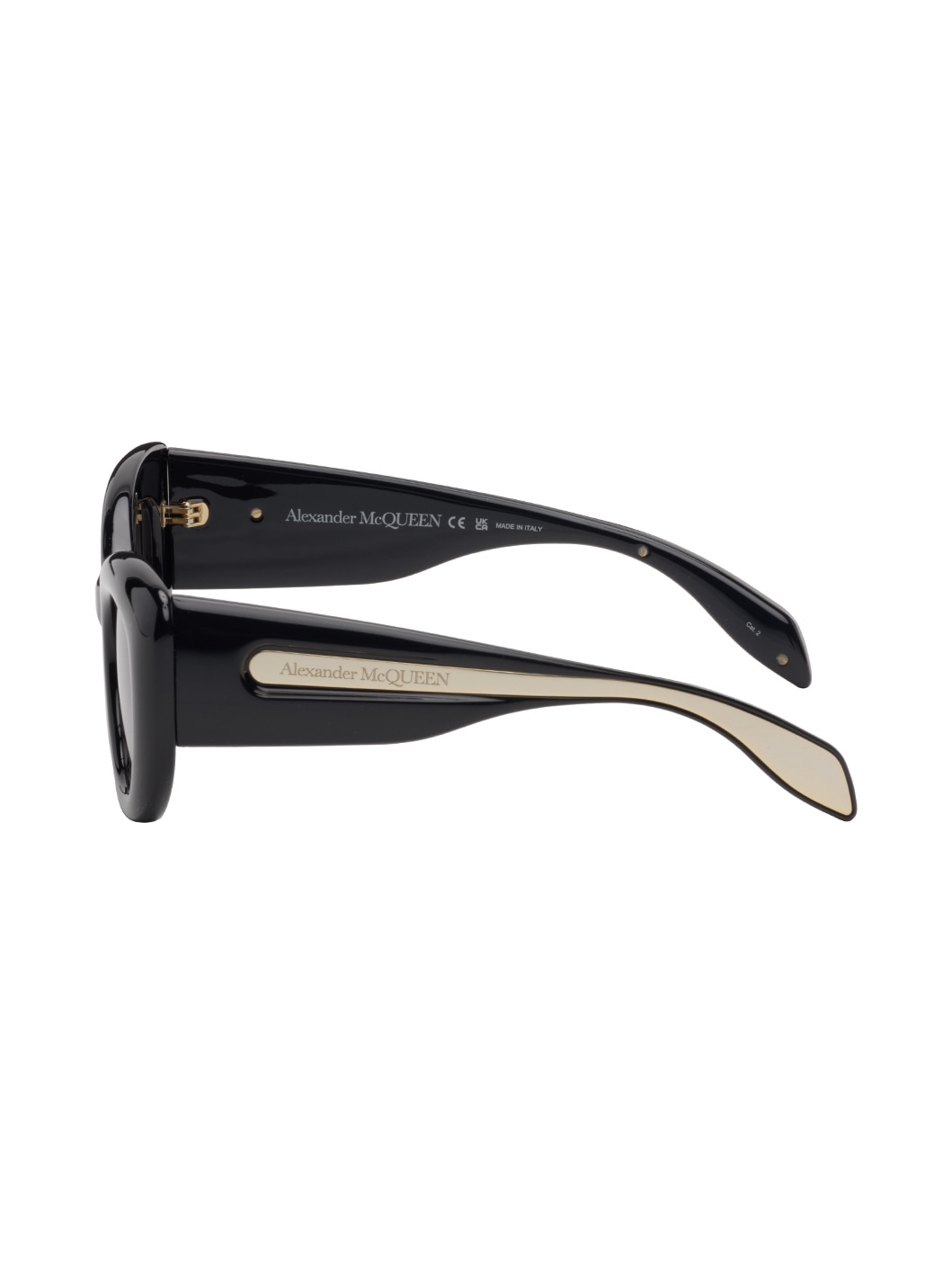 ALEXANDER MCQUEEN オハルフレムサンクラス AM0424S 001 Alexander McQueen – Designer Daydream