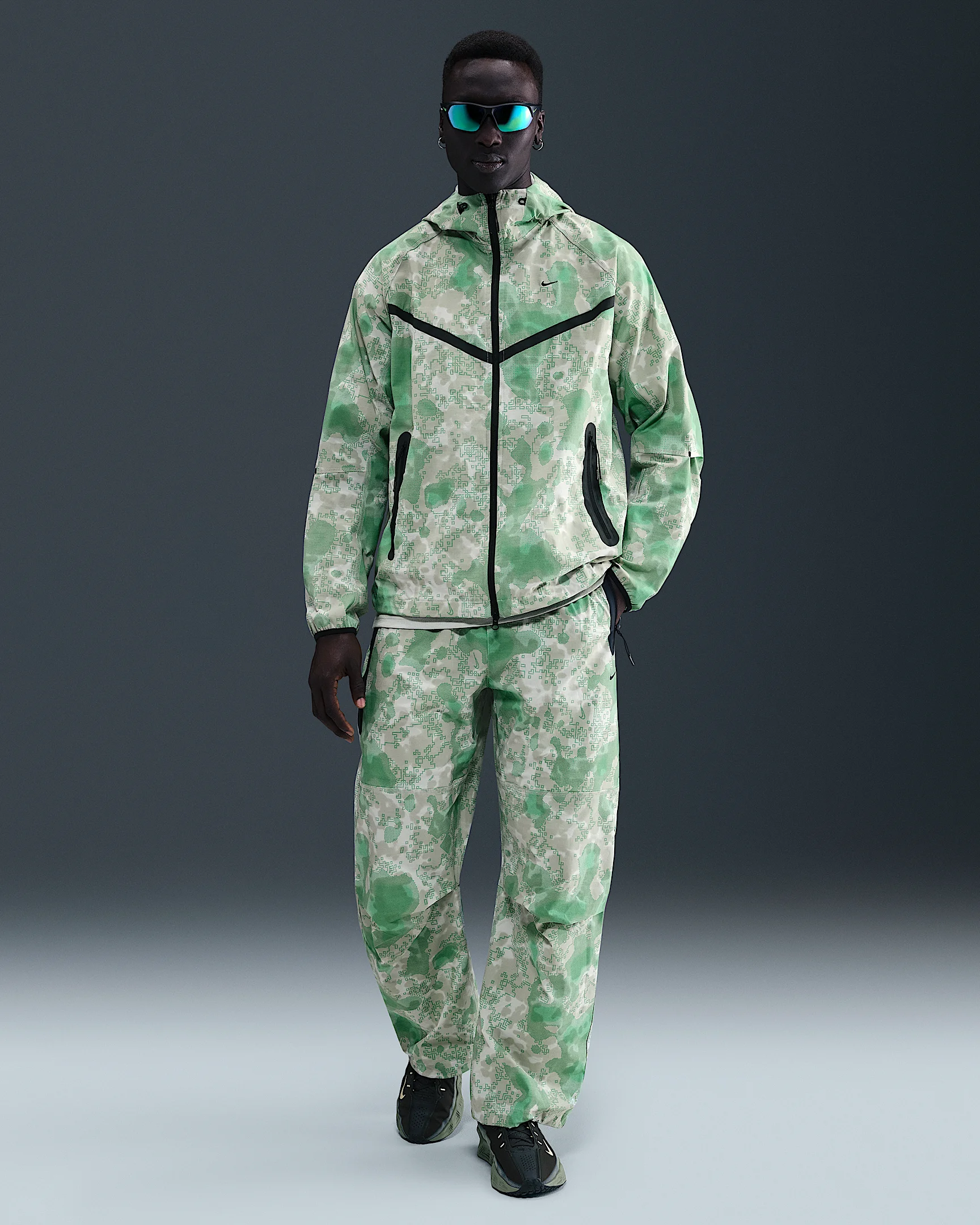 Nike Tech Men's Dri-FIT Woven Camo Loose-Fit Pants - 1