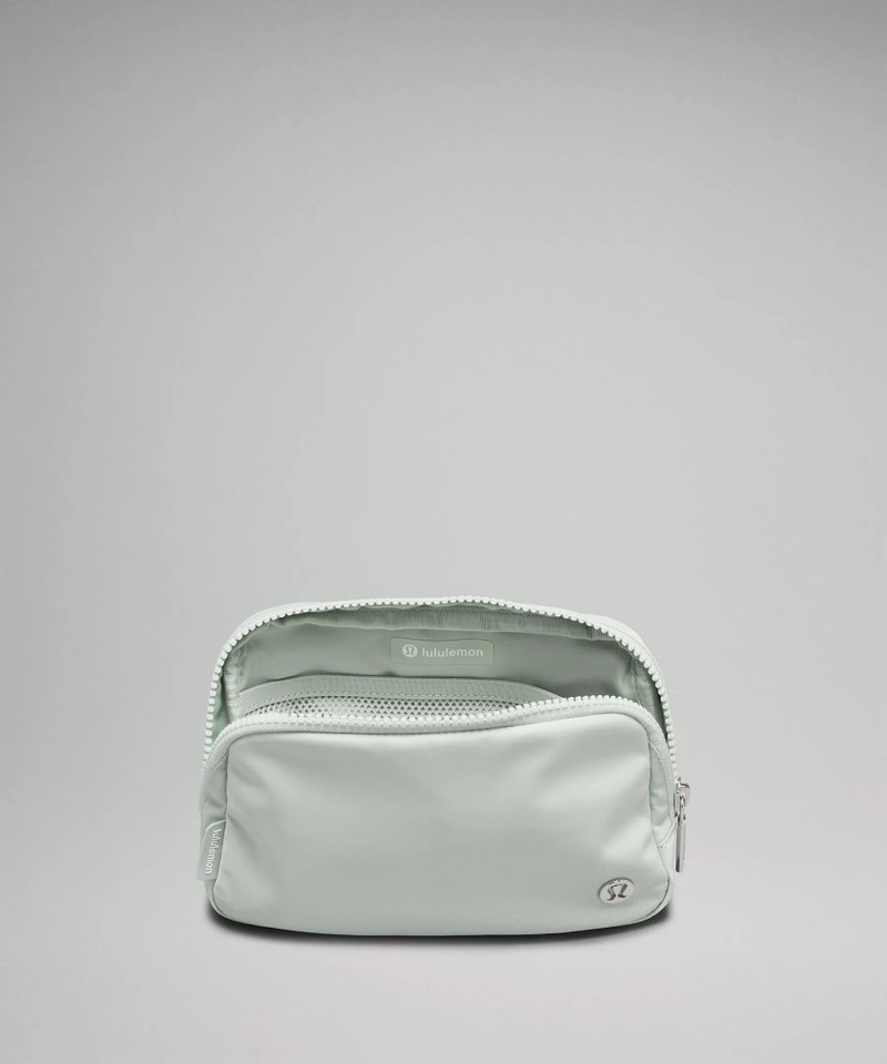 Everywhere Belt Bag 1L 5