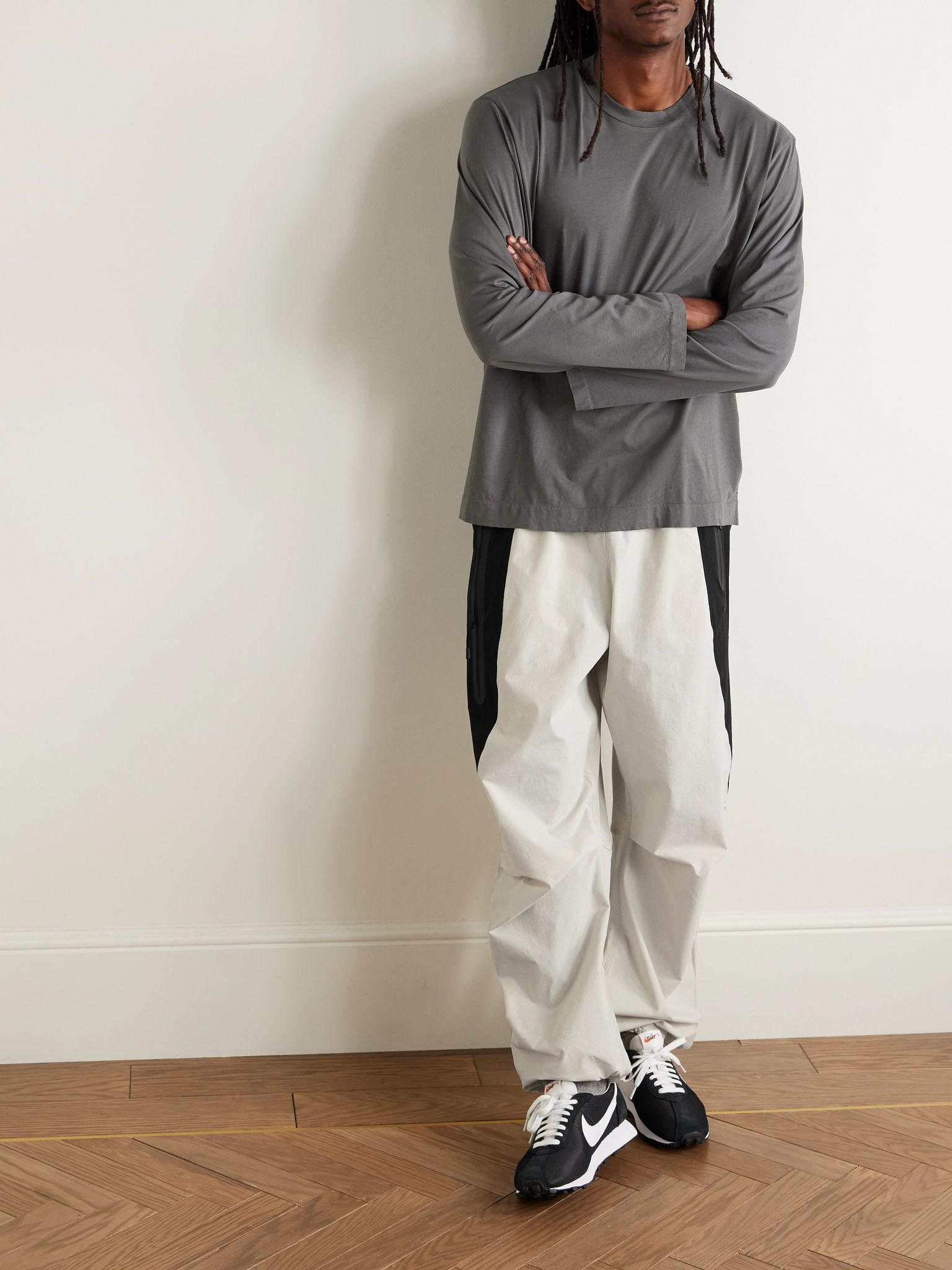 Tech Colour-Block Dri-FIT Track Pants Off-white - 2