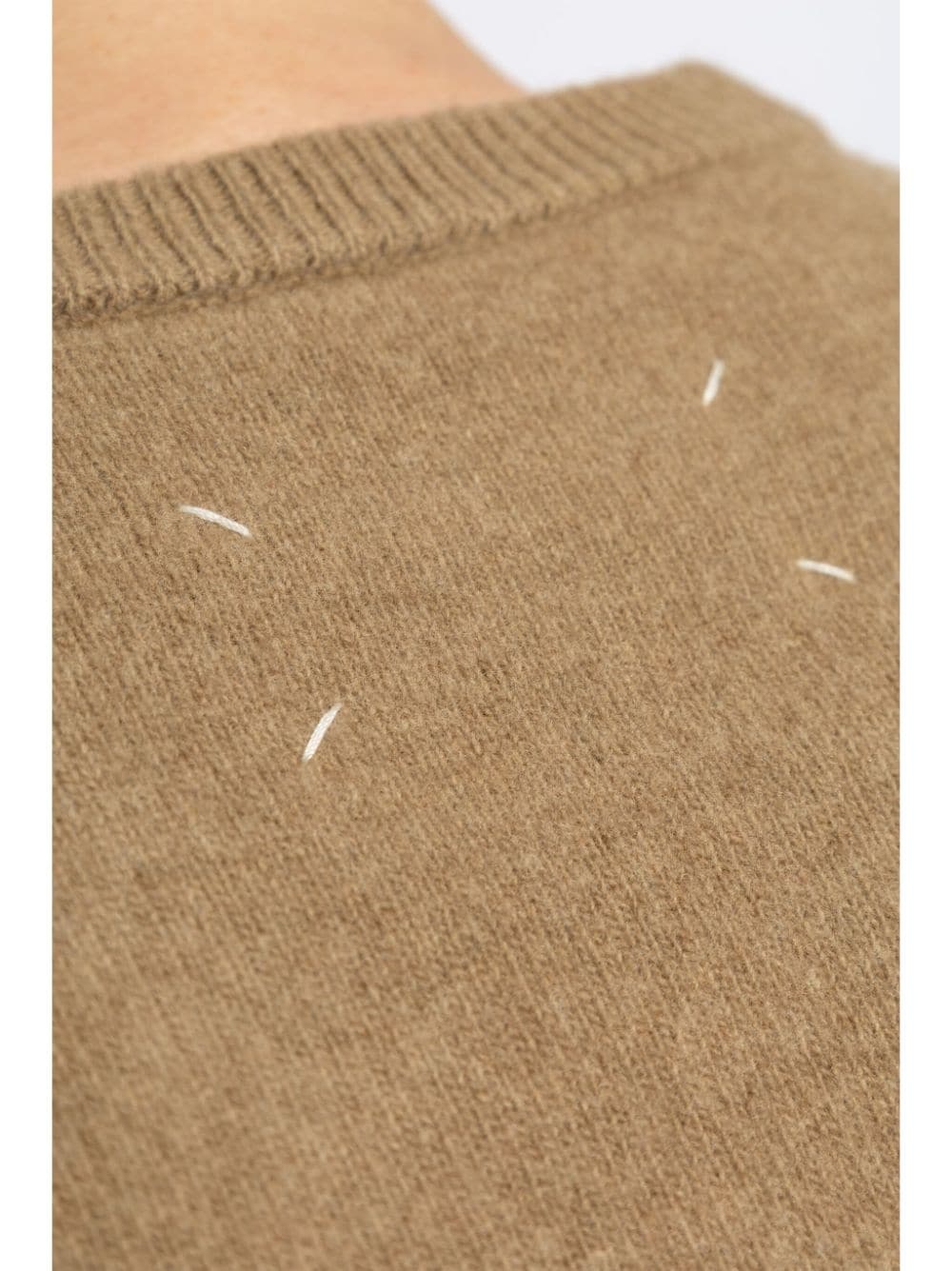 V-neck wool jumper - 5